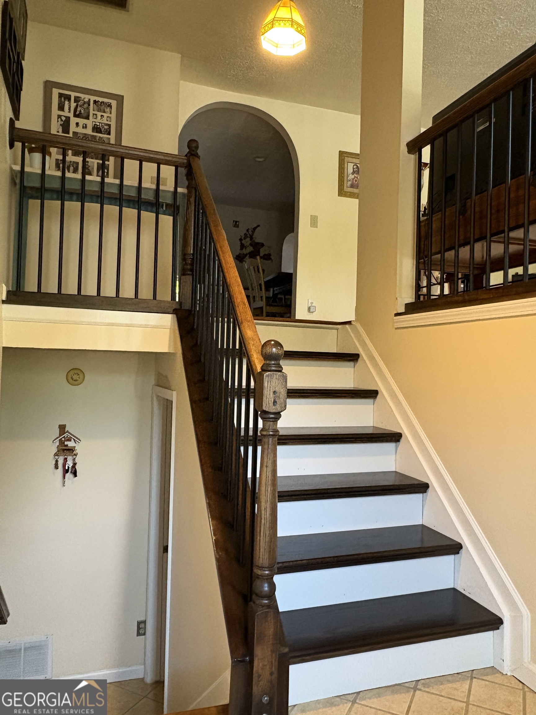 5529 Willow Brook Drive Property Photo 4
