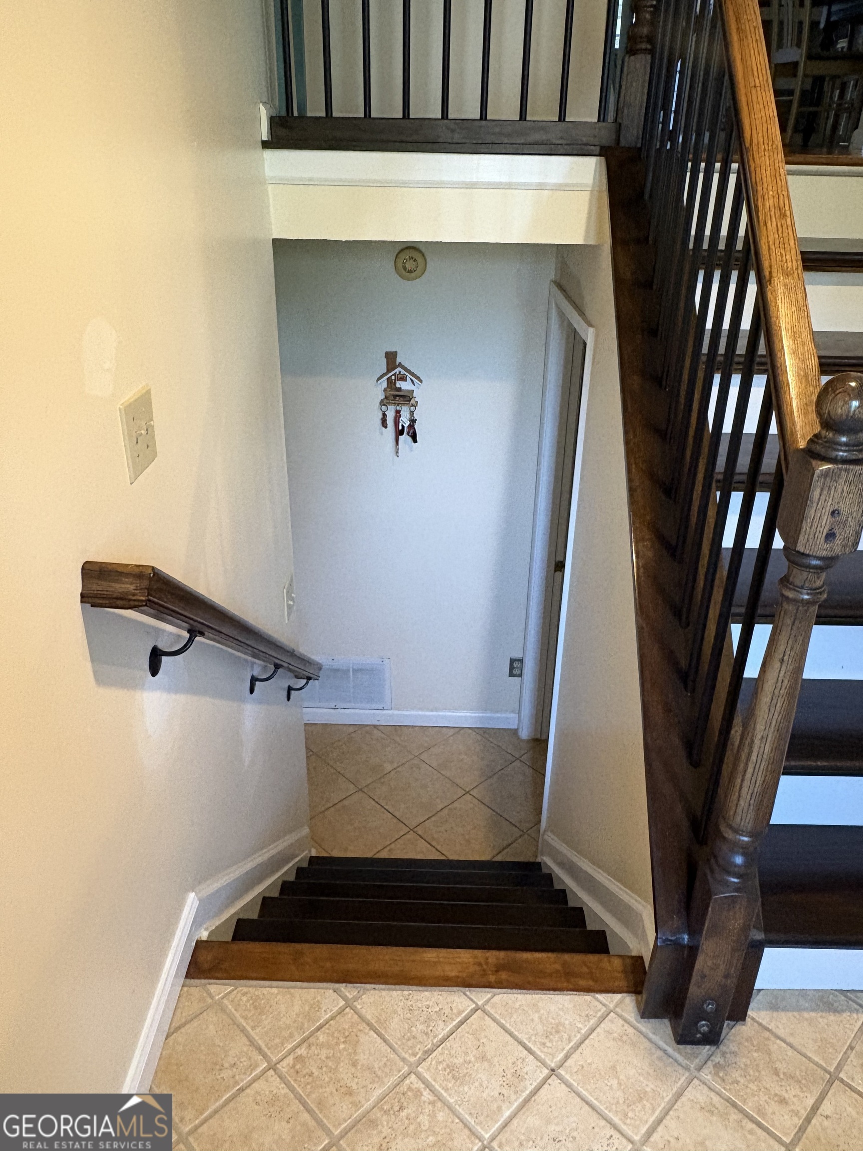 5529 Willow Brook Drive Property Photo 5