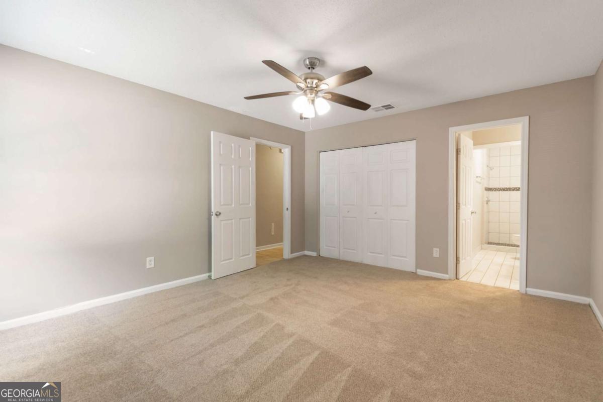 3597 Woodbriar Circle # B Property Photo 13