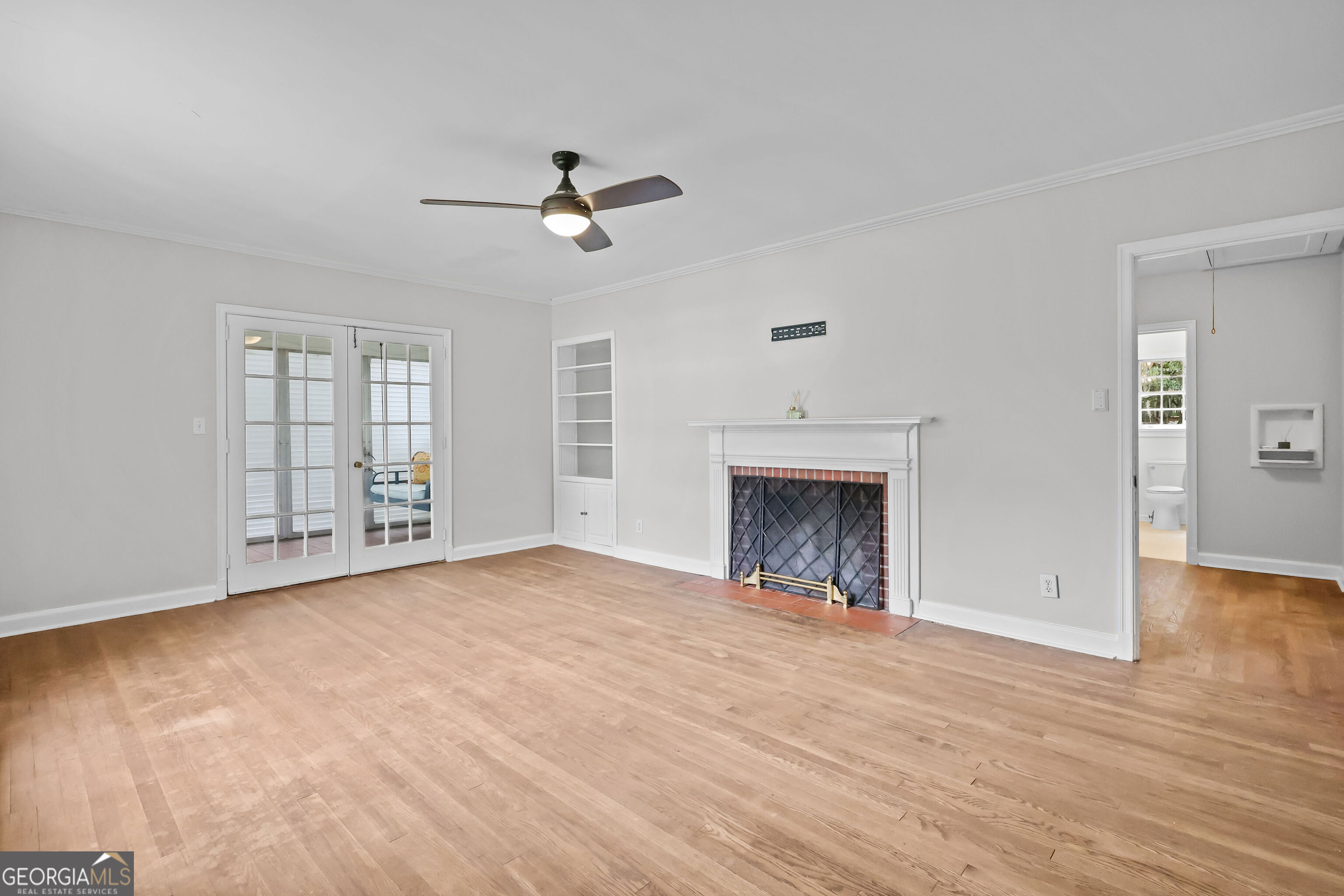 2016 Ash Avenue Property Photo 4