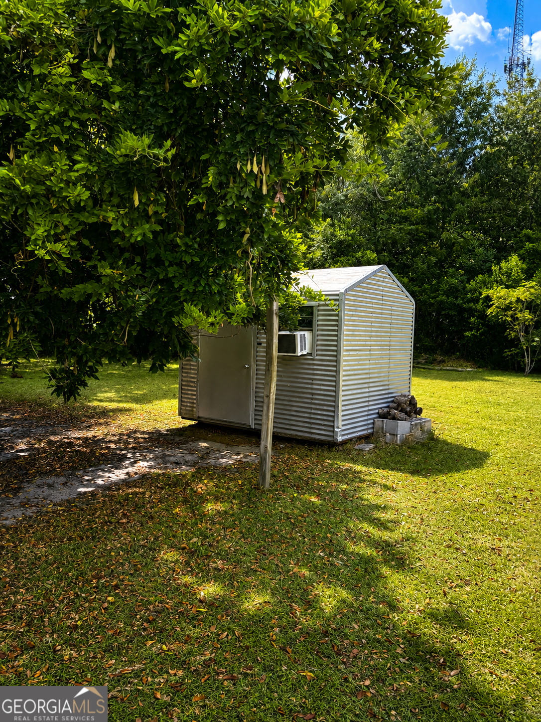 618 Marcus Street Property Photo 3