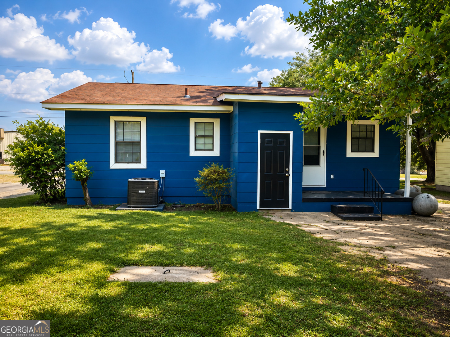 618 Marcus Street Property Photo 4