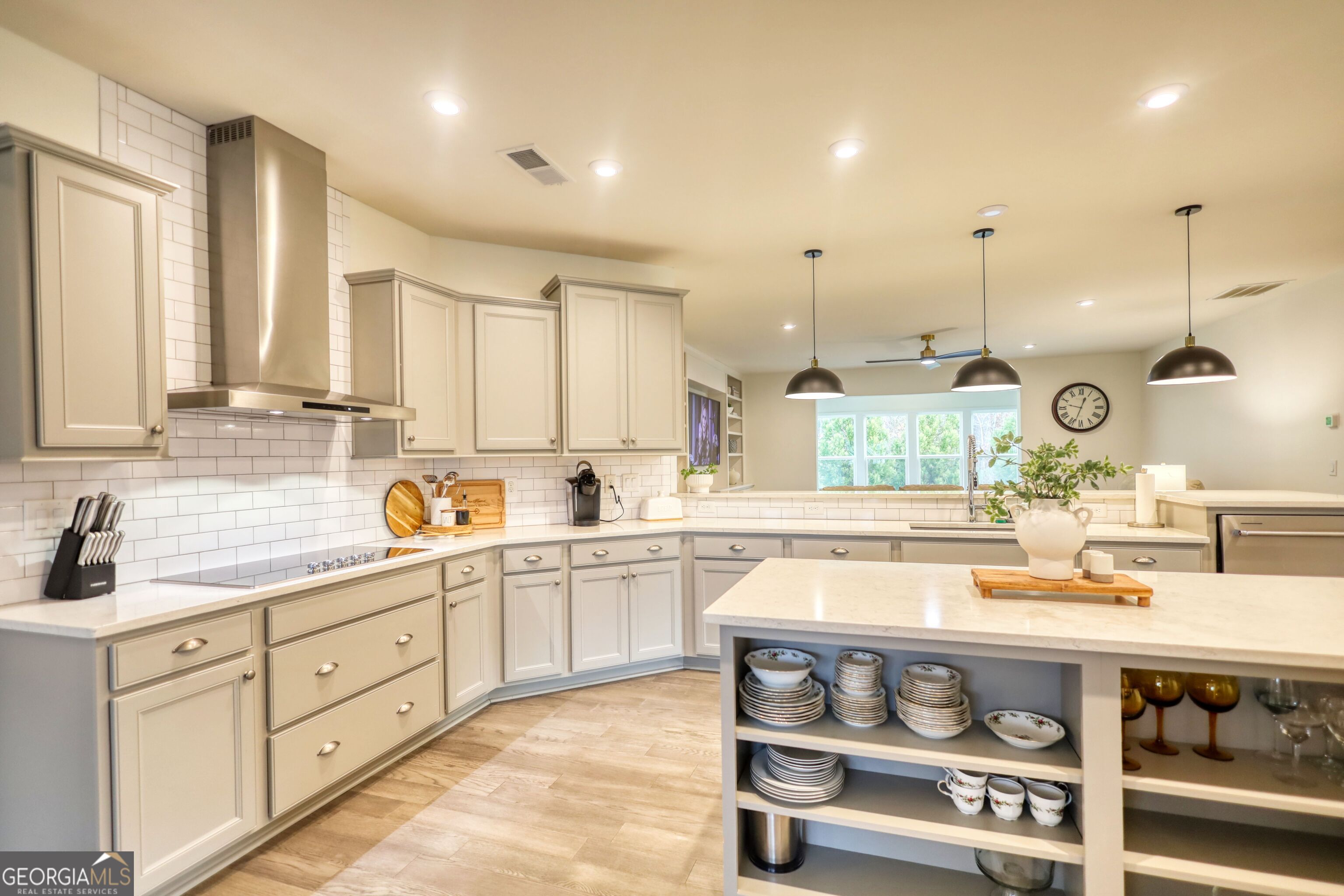 1011 Slip Path Property Photo 10