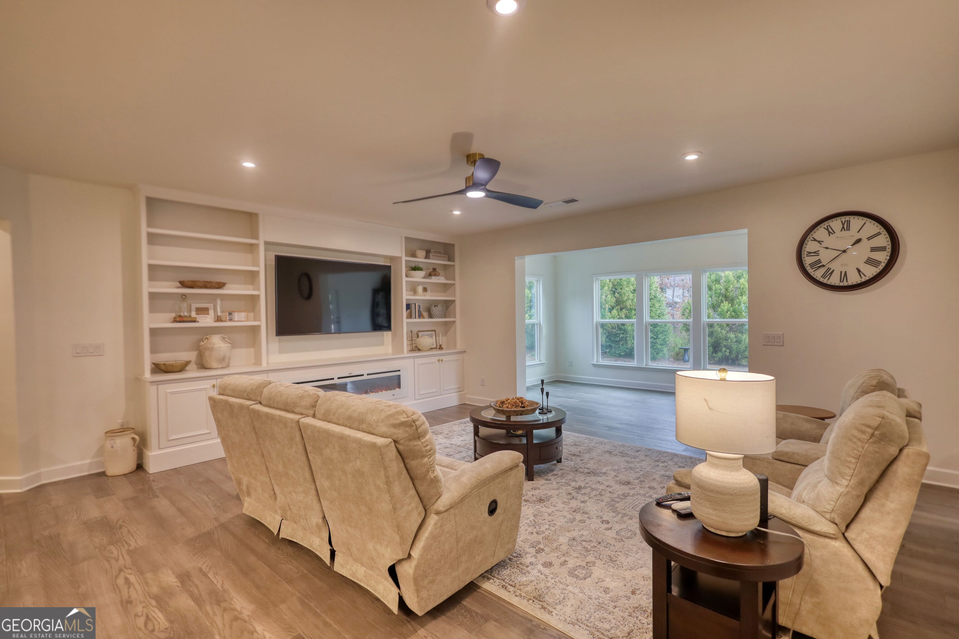1011 Slip Path Property Photo 23