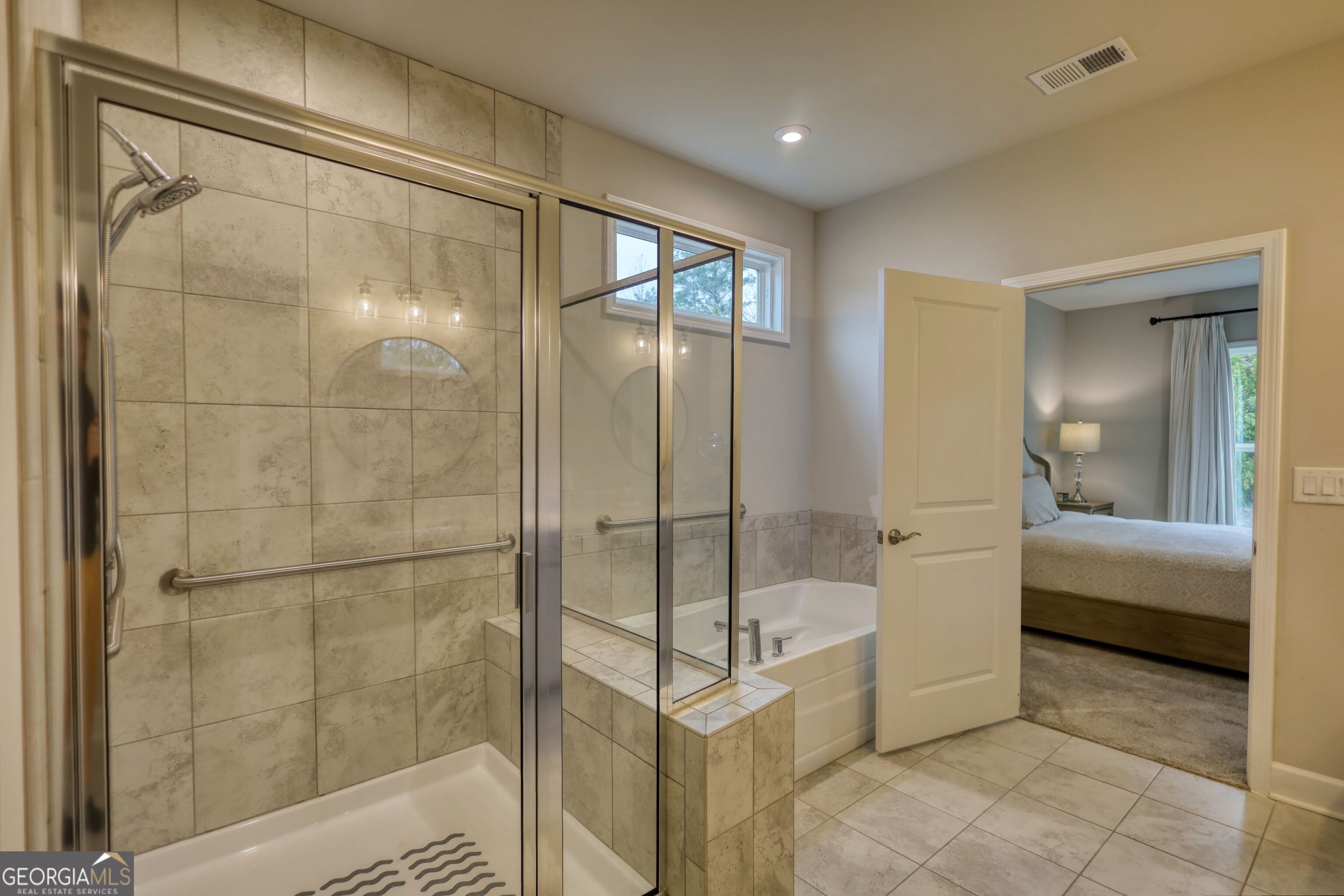 1011 Slip Path Property Photo 35