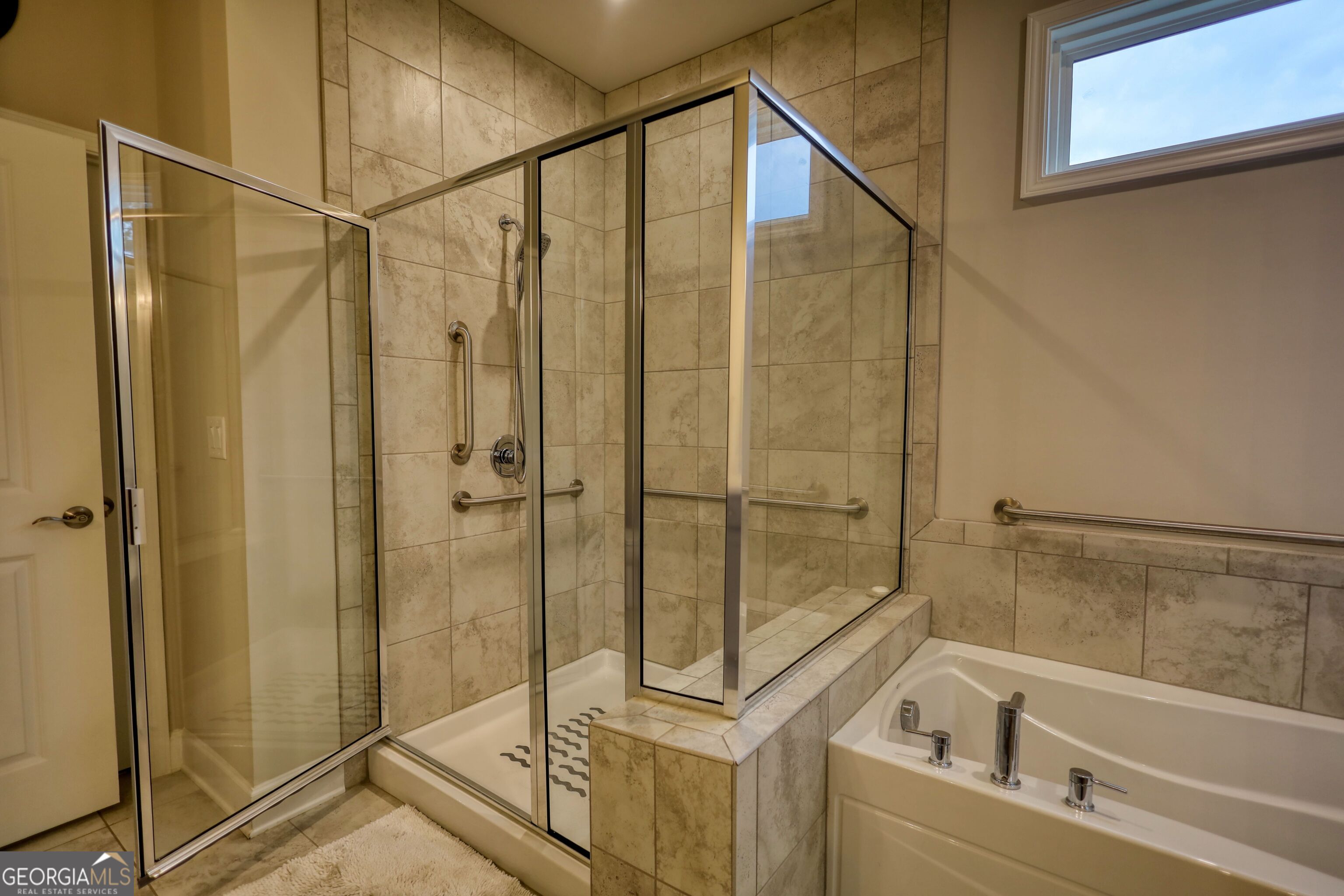 1011 Slip Path Property Photo 37