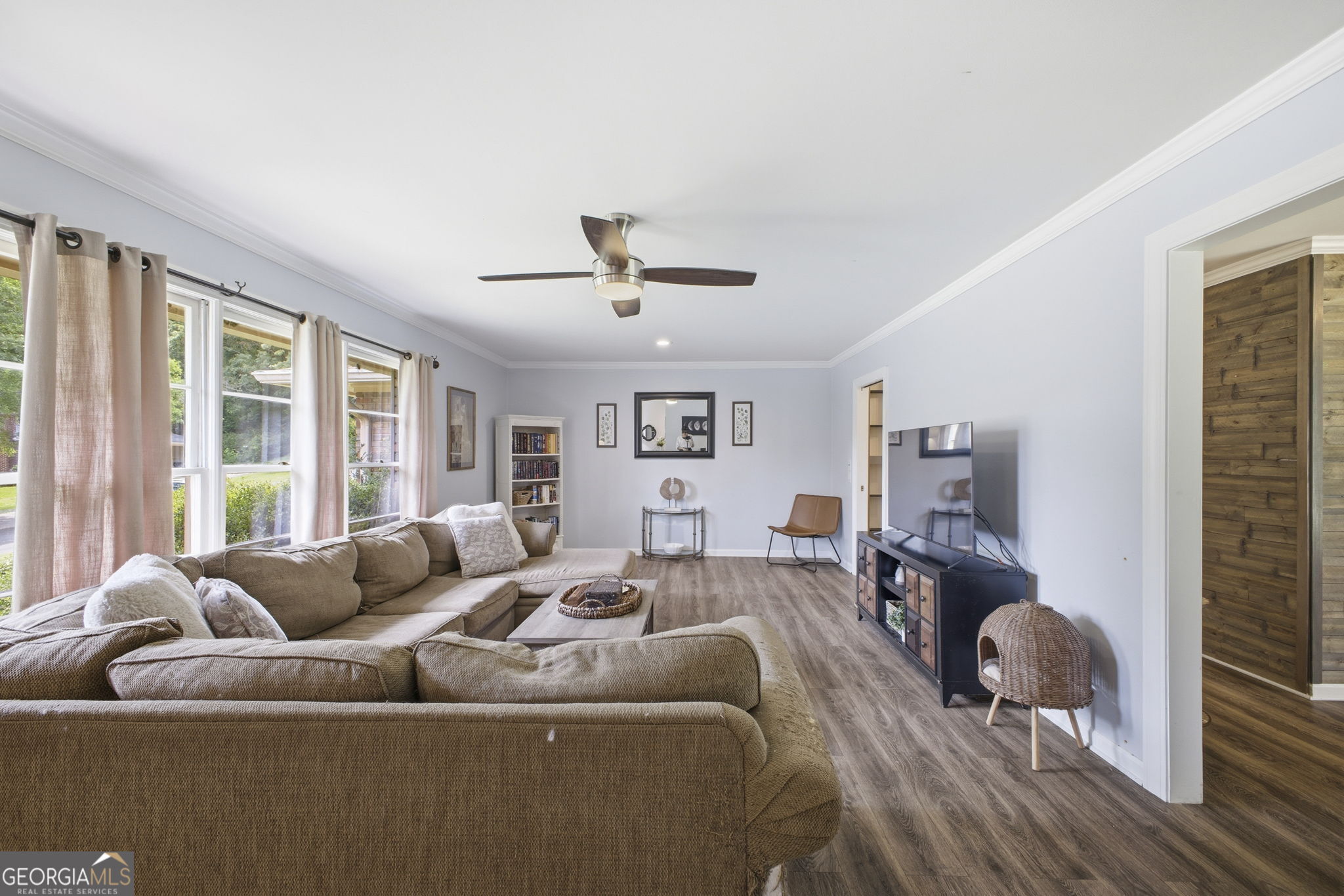 13 Pine Park Drive Se Property Photo 7