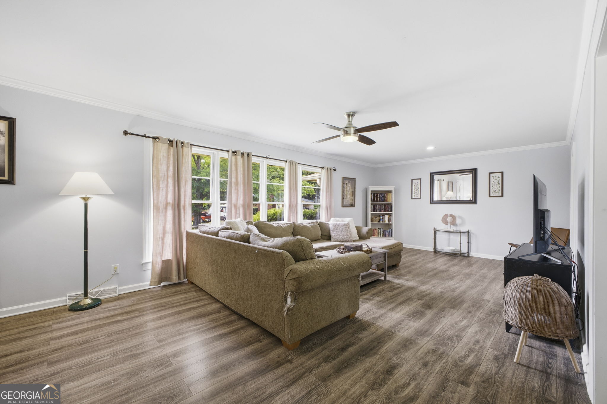 13 Pine Park Drive Se Property Photo 12