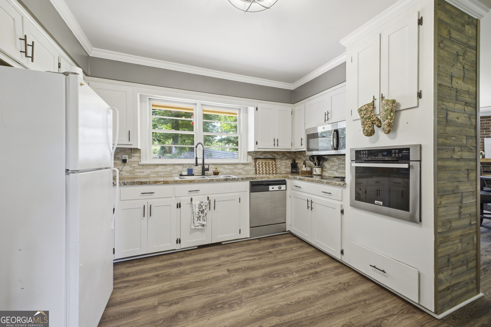 13 Pine Park Drive Se Property Photo 23