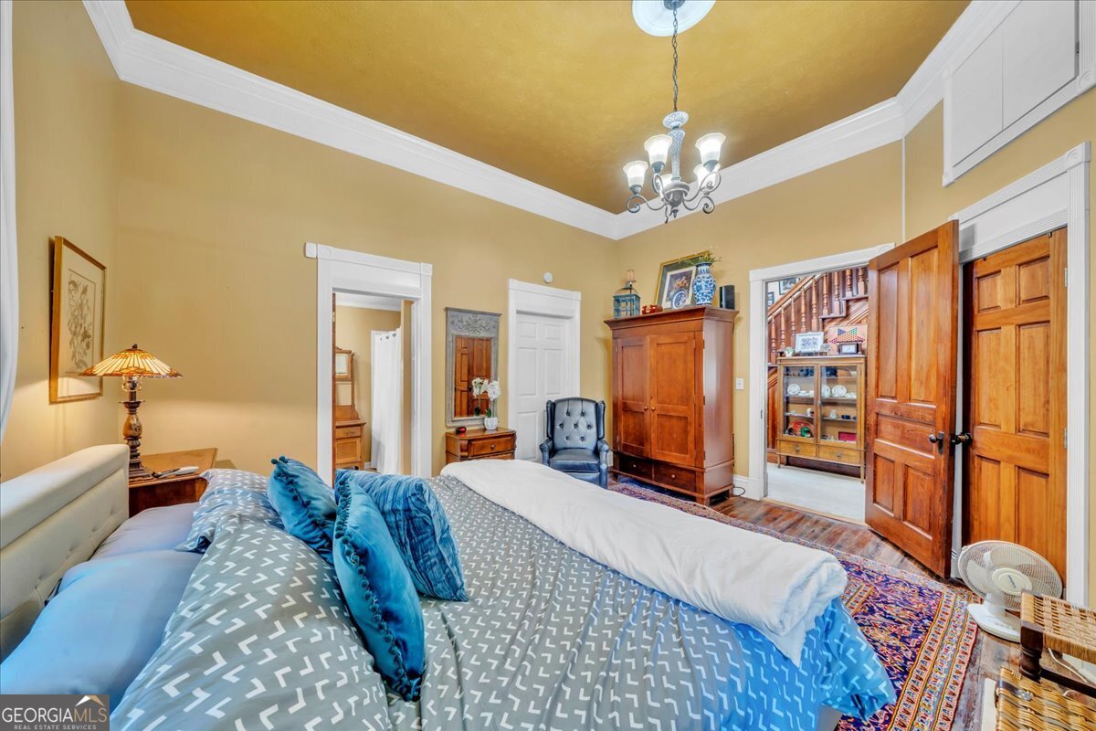 101 Everett Square Property Photo 28