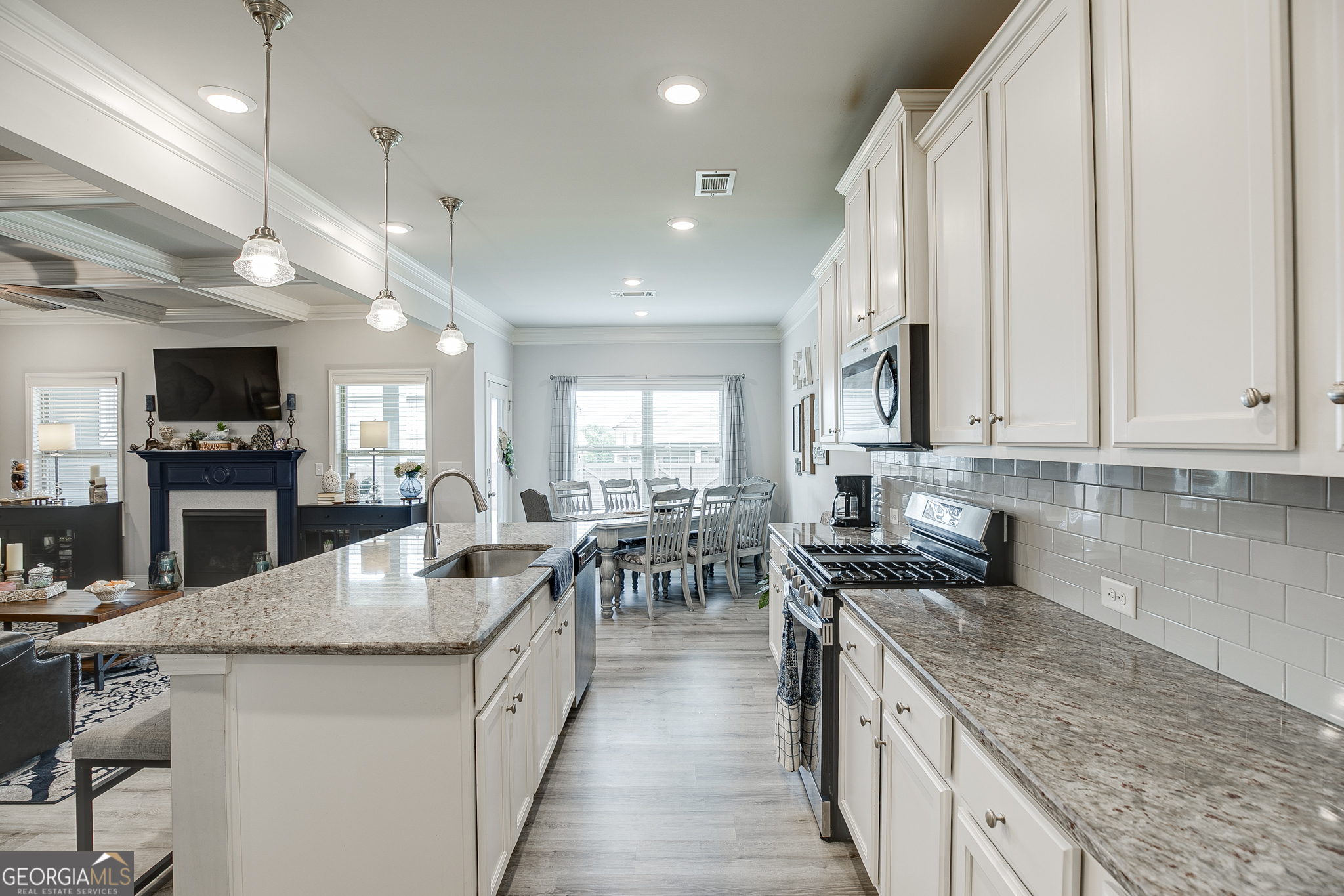 6937 Lancaster Crossing Property Photo 16