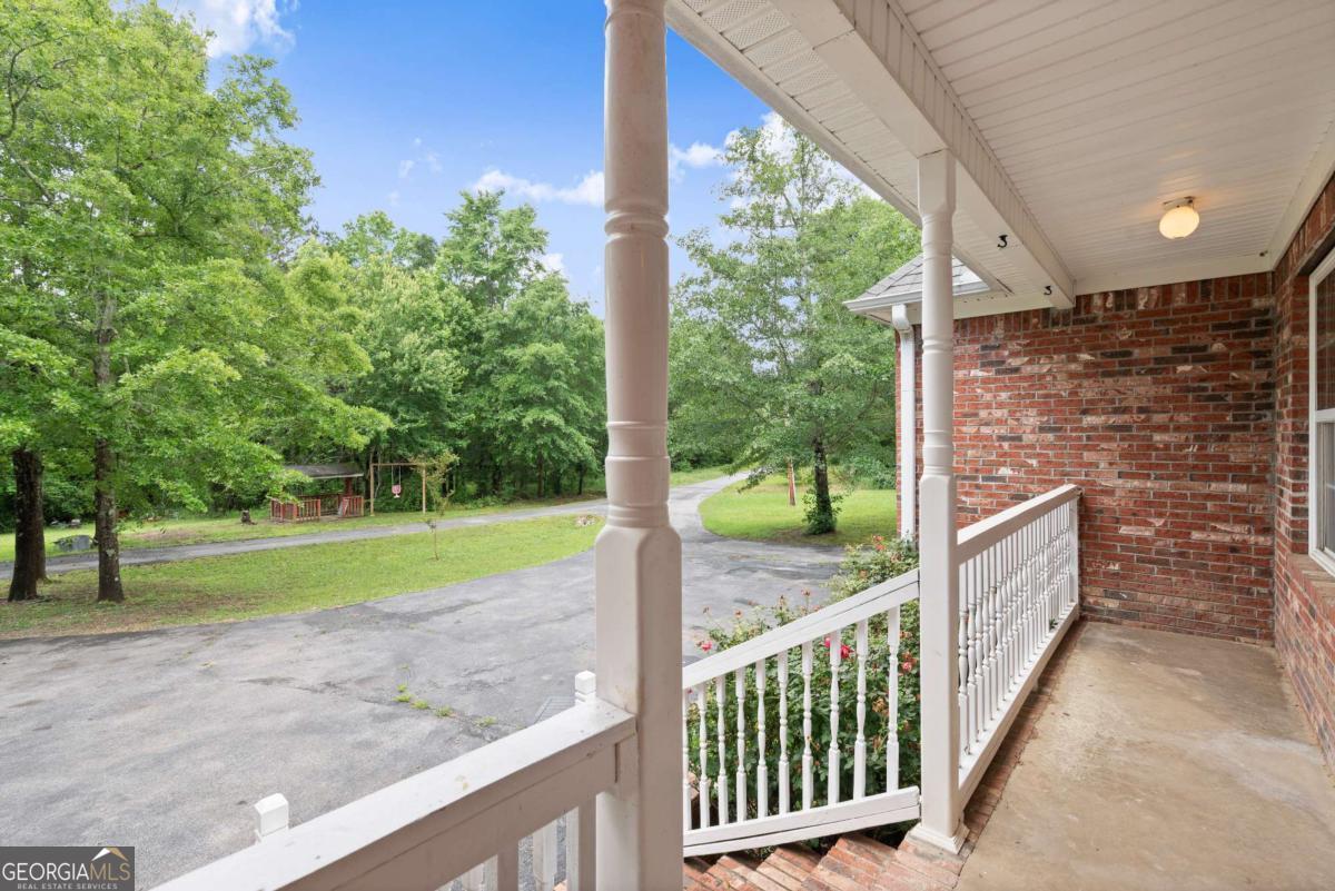 577 Everett Springs Road Sw Property Photo 6