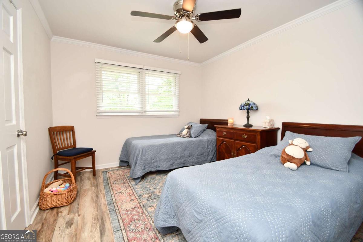 280 Valleybrook Drive Property Photo 28