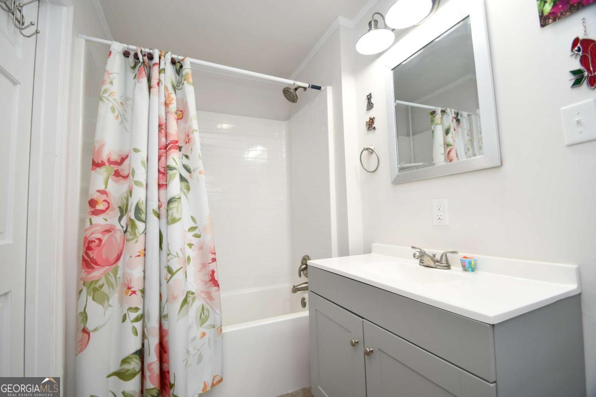280 Valleybrook Drive Property Photo 33