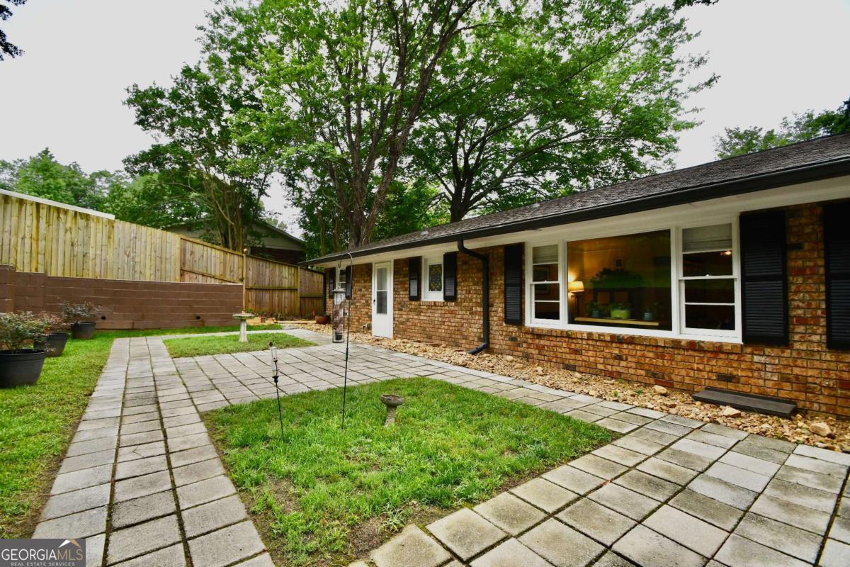 280 Valleybrook Drive Property Photo 43