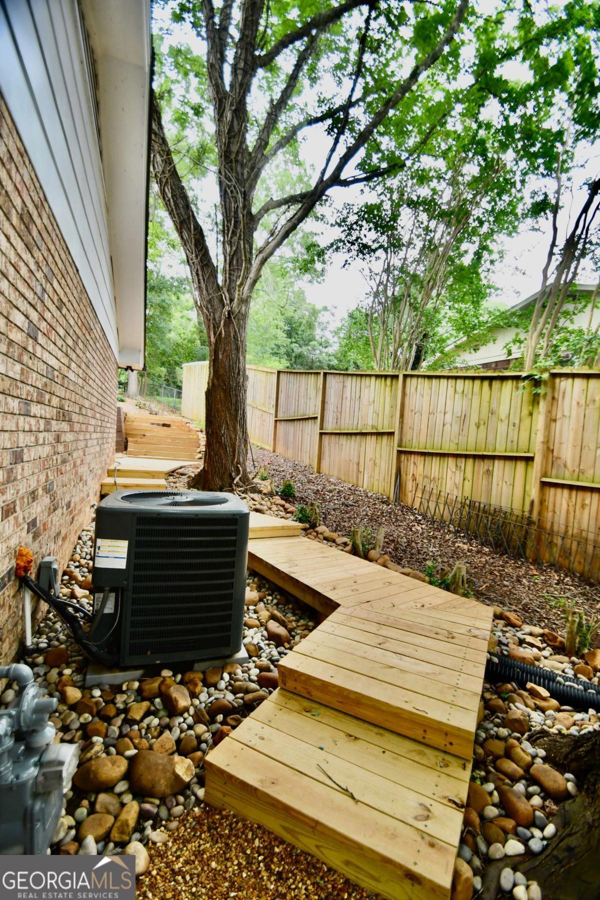 280 Valleybrook Drive Property Photo 51