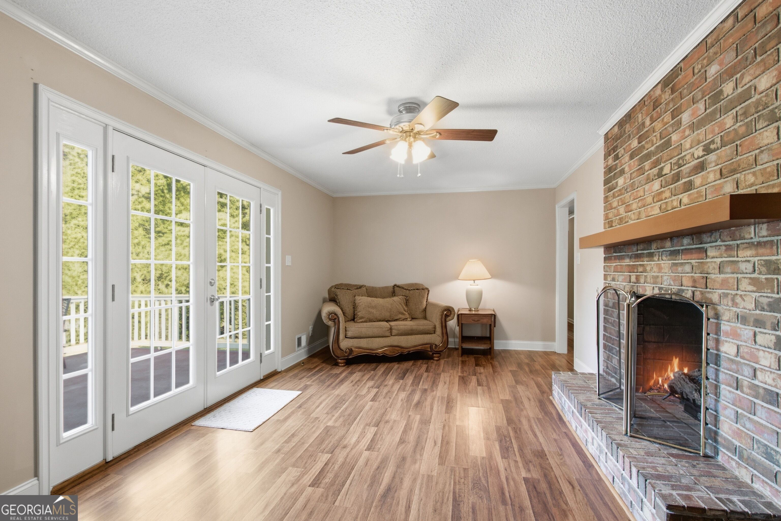 98 Beechwwod Boulevard Property Photo 3
