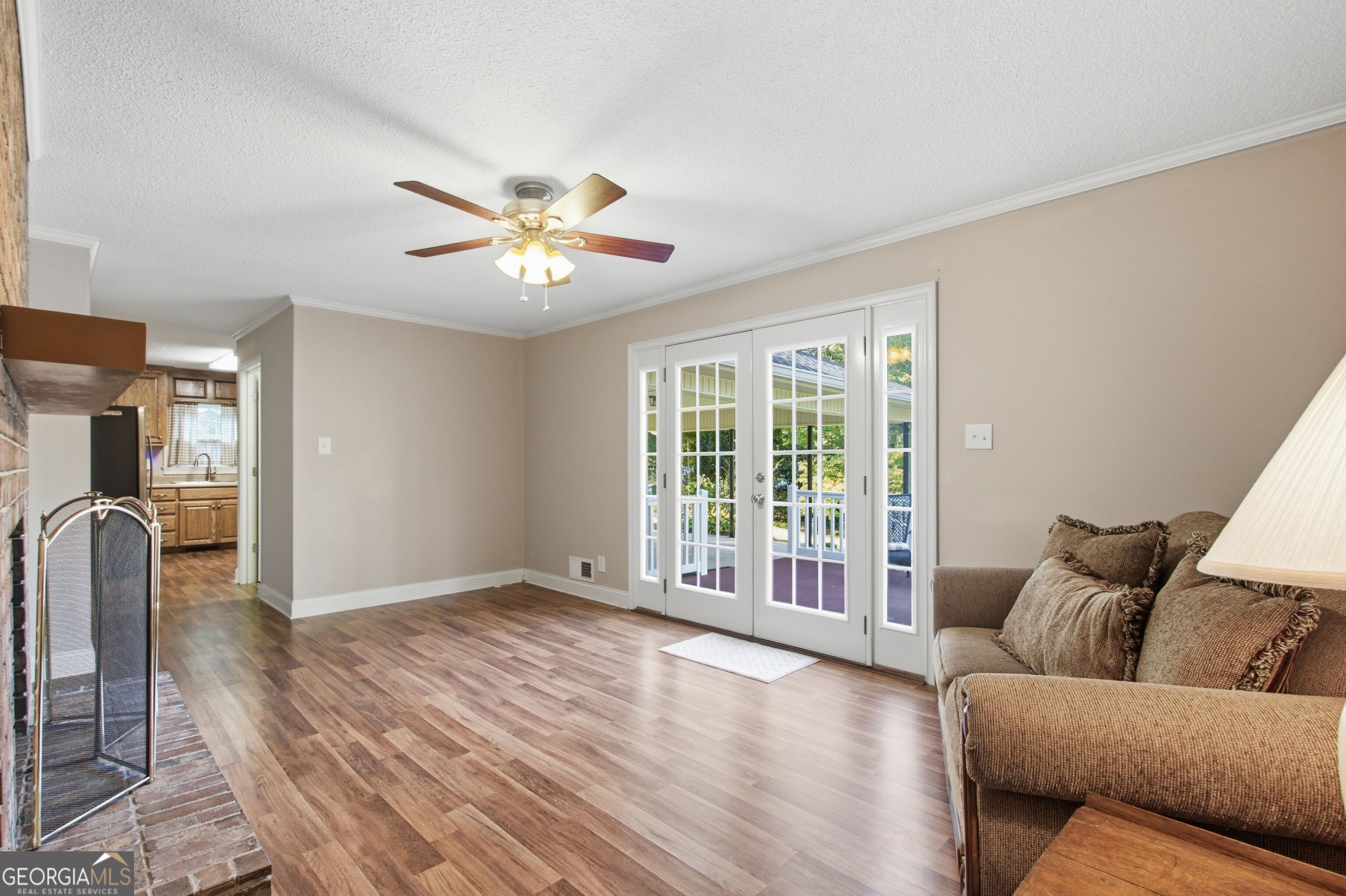 98 Beechwwod Boulevard Property Photo 5