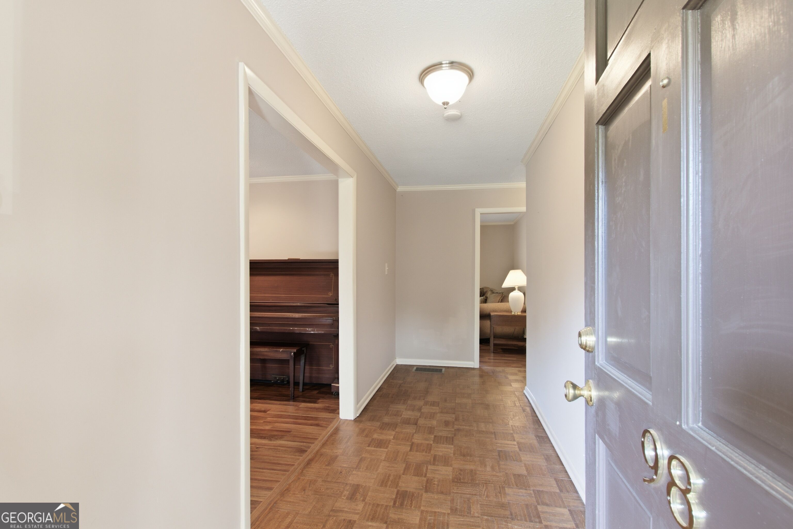 98 Beechwwod Boulevard Property Photo 8