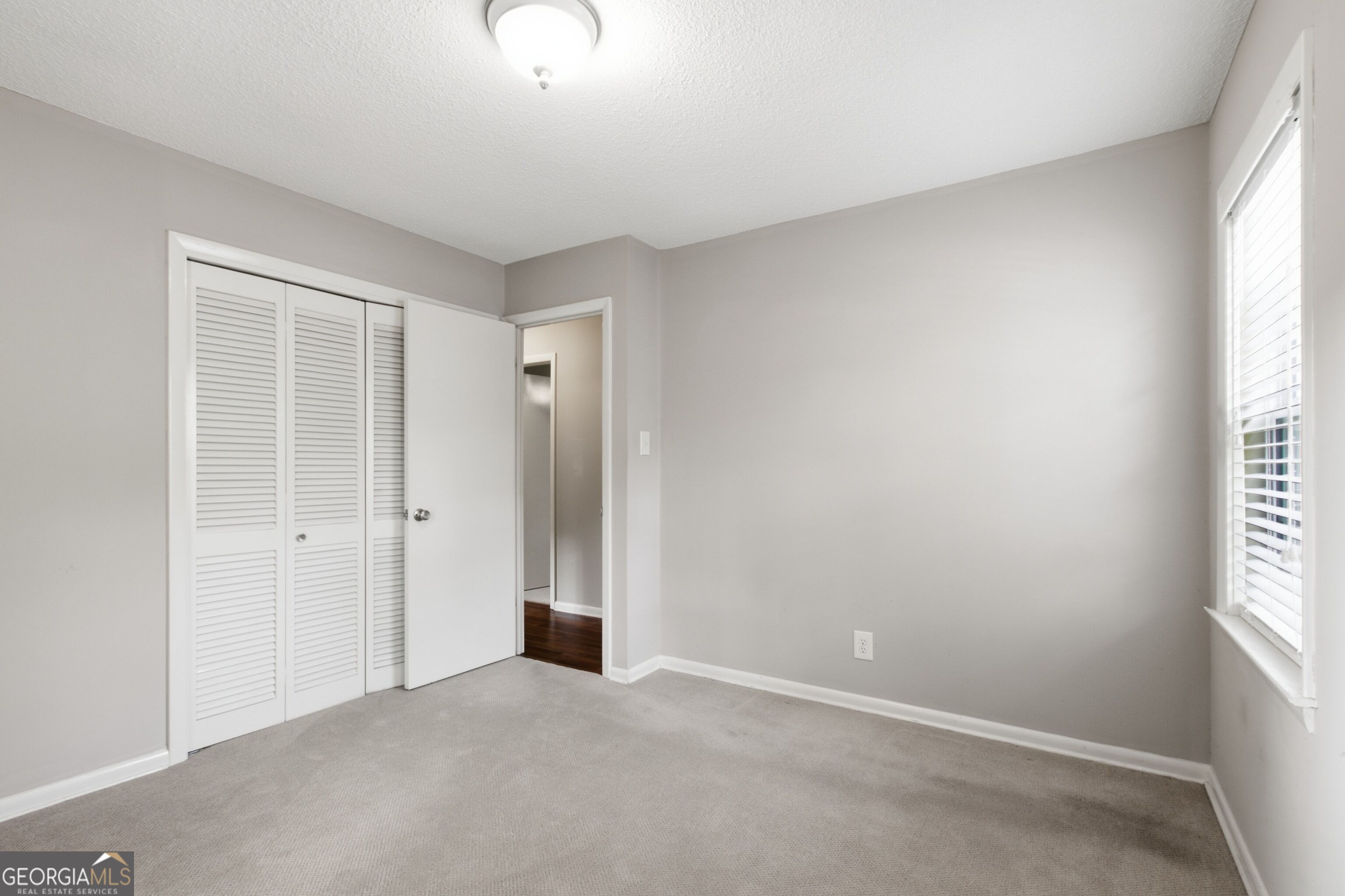98 Beechwwod Boulevard Property Photo 14