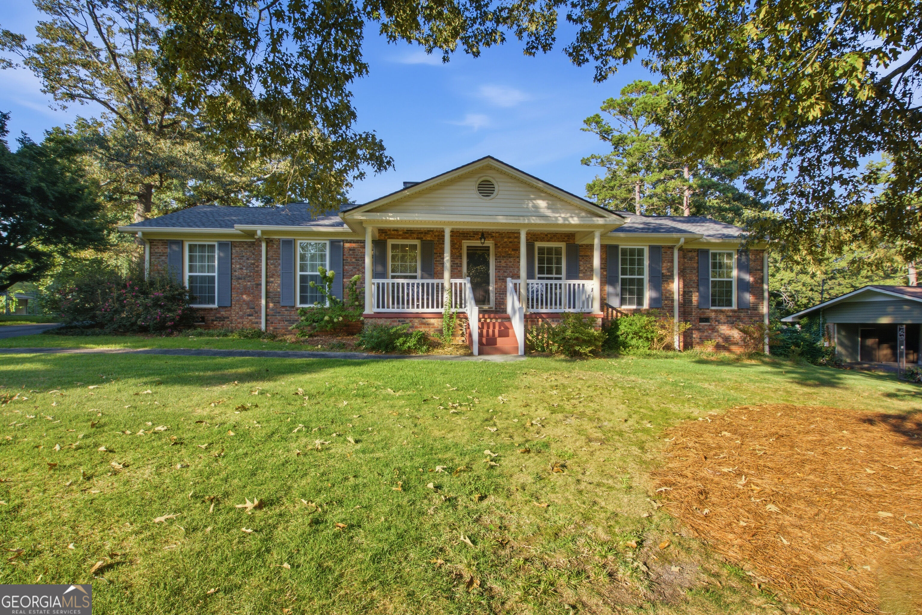 98 Beechwwod Boulevard Property Photo 17