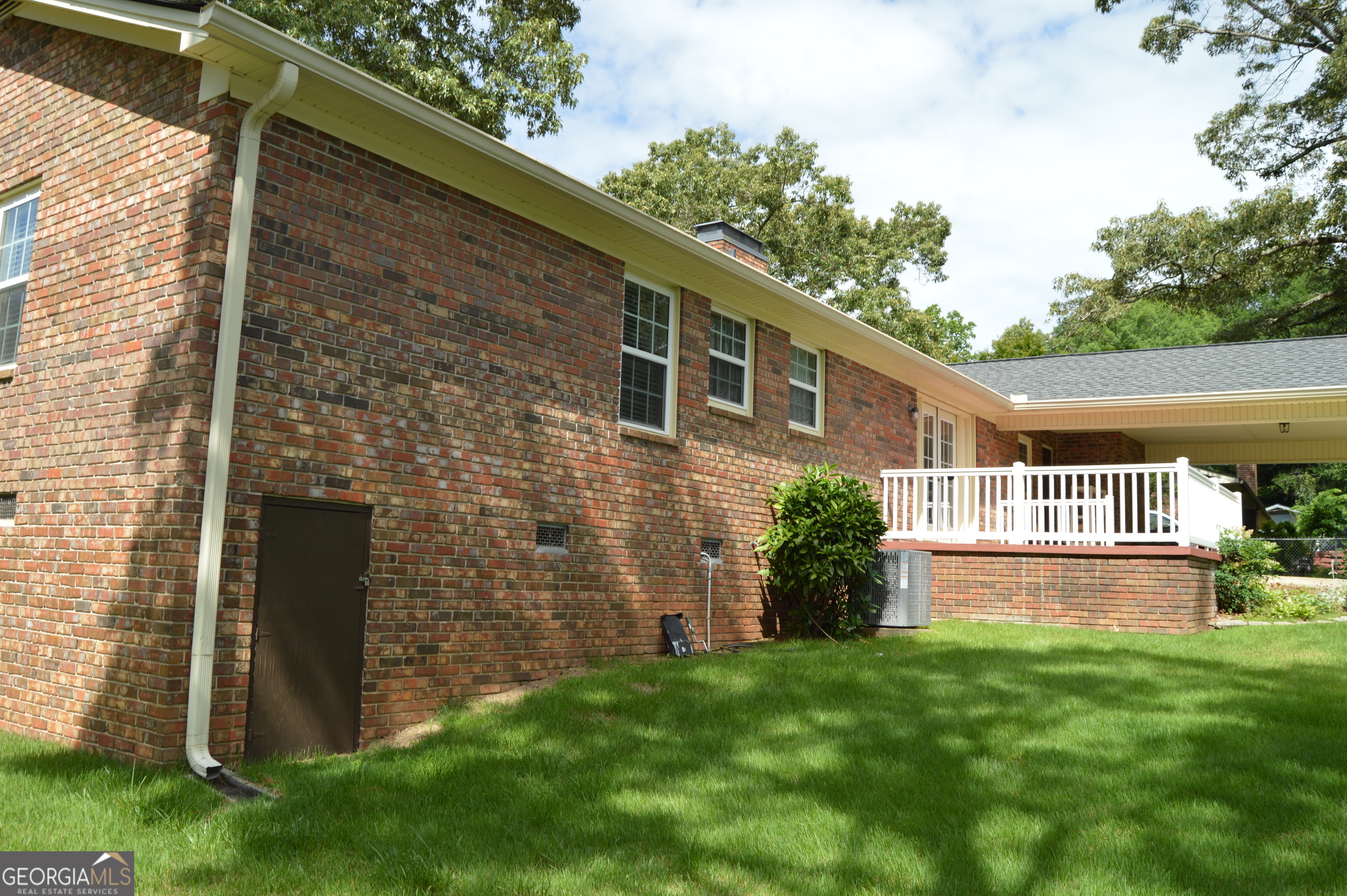 98 Beechwwod Blvd Property Photo 21