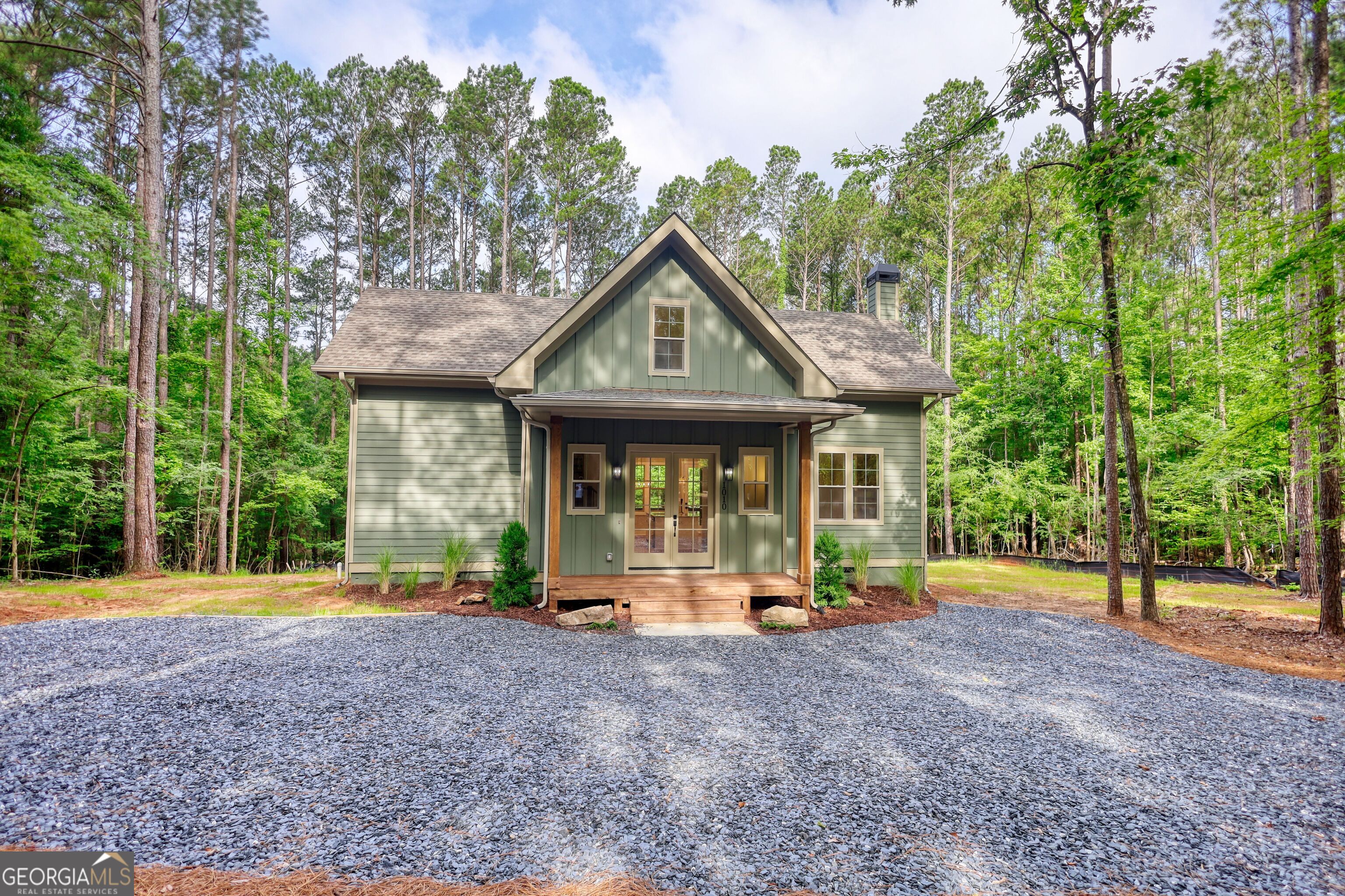 1010 Northwoods Point Property Photo 8