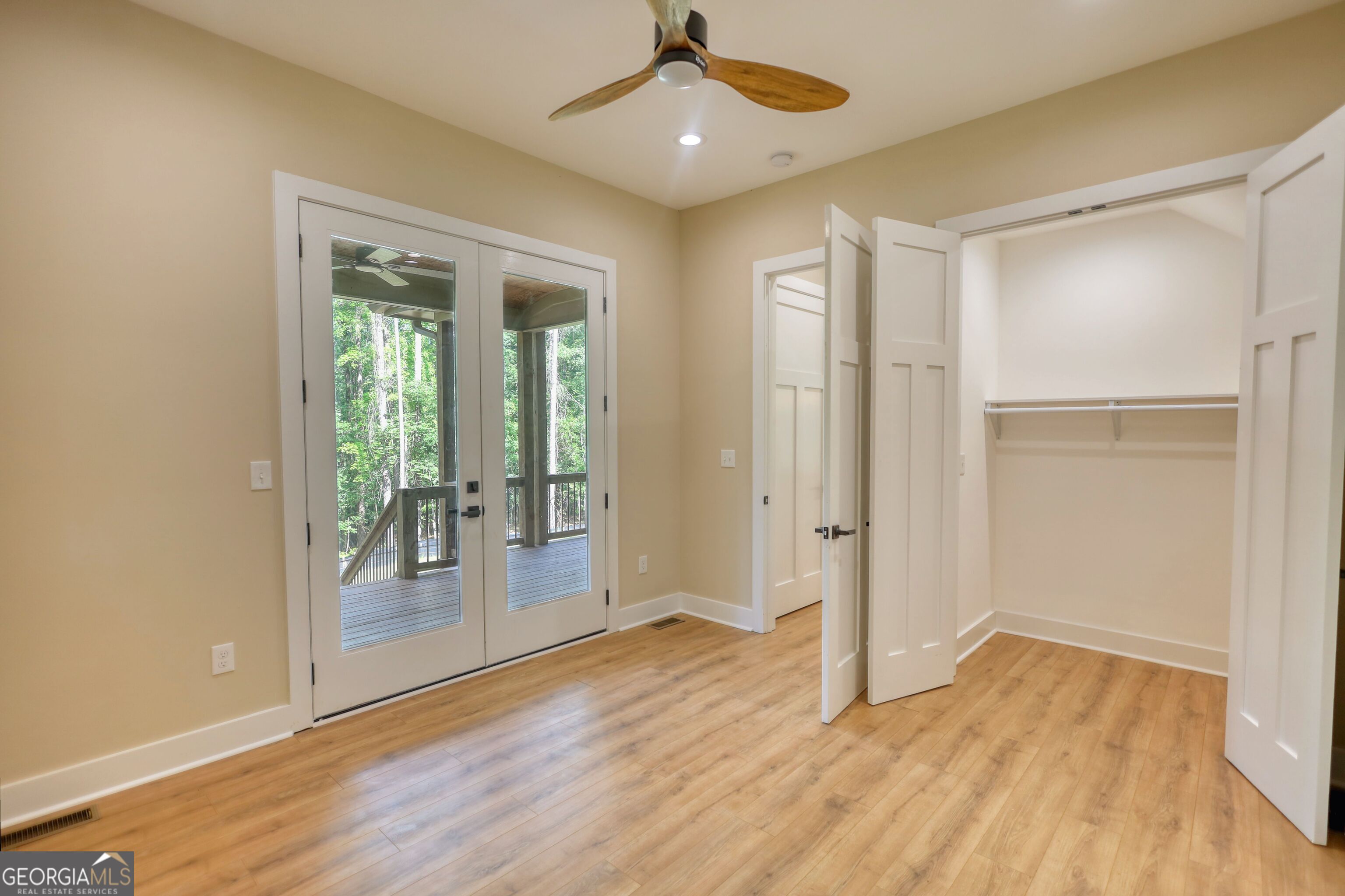 1010 Northwoods Point Property Photo 34