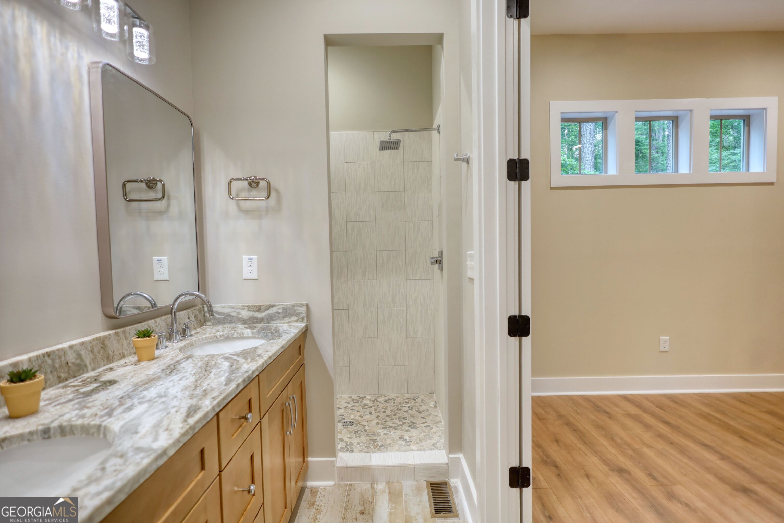 1010 Northwoods Point Property Photo 41