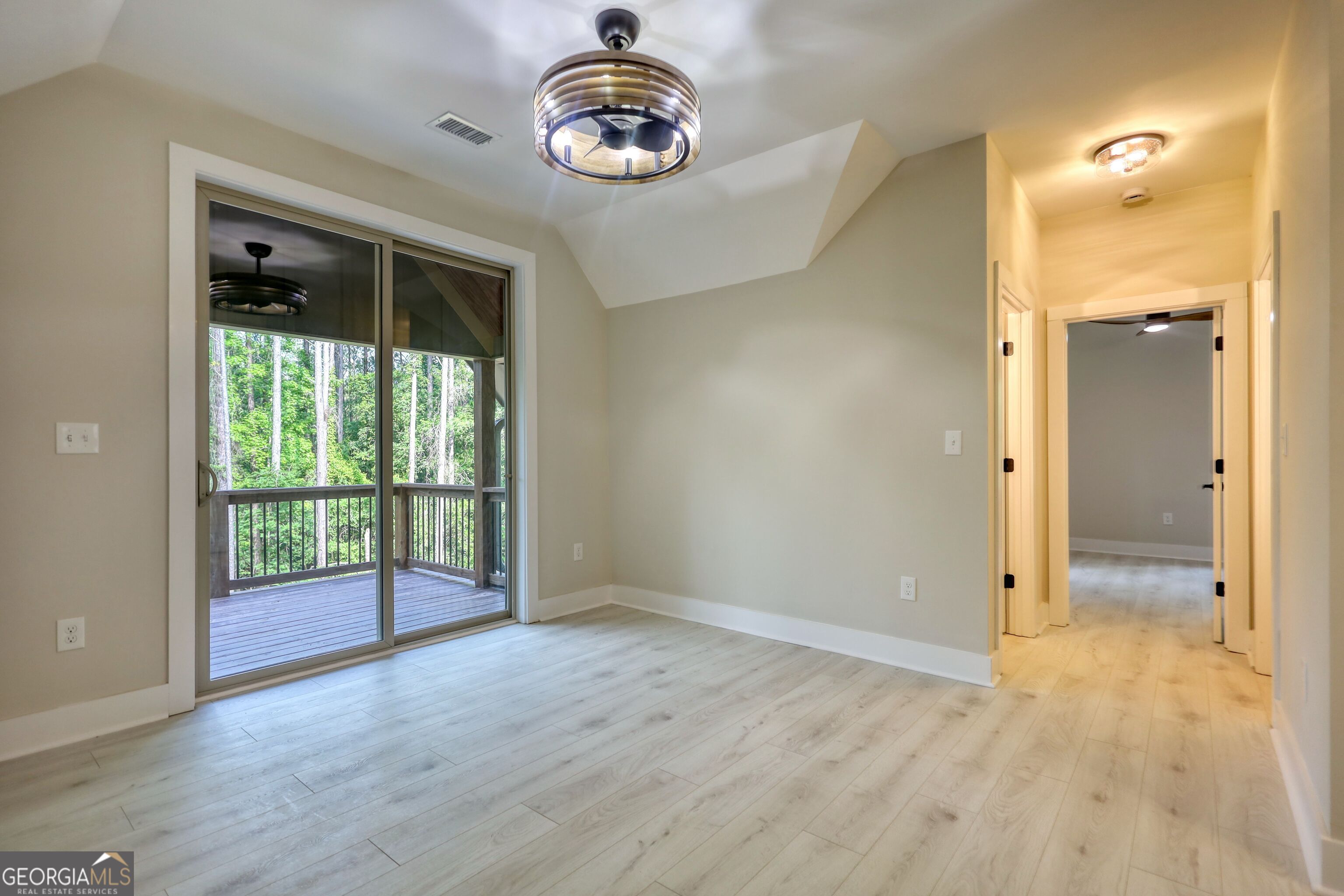 1010 Northwoods Point Property Photo 44
