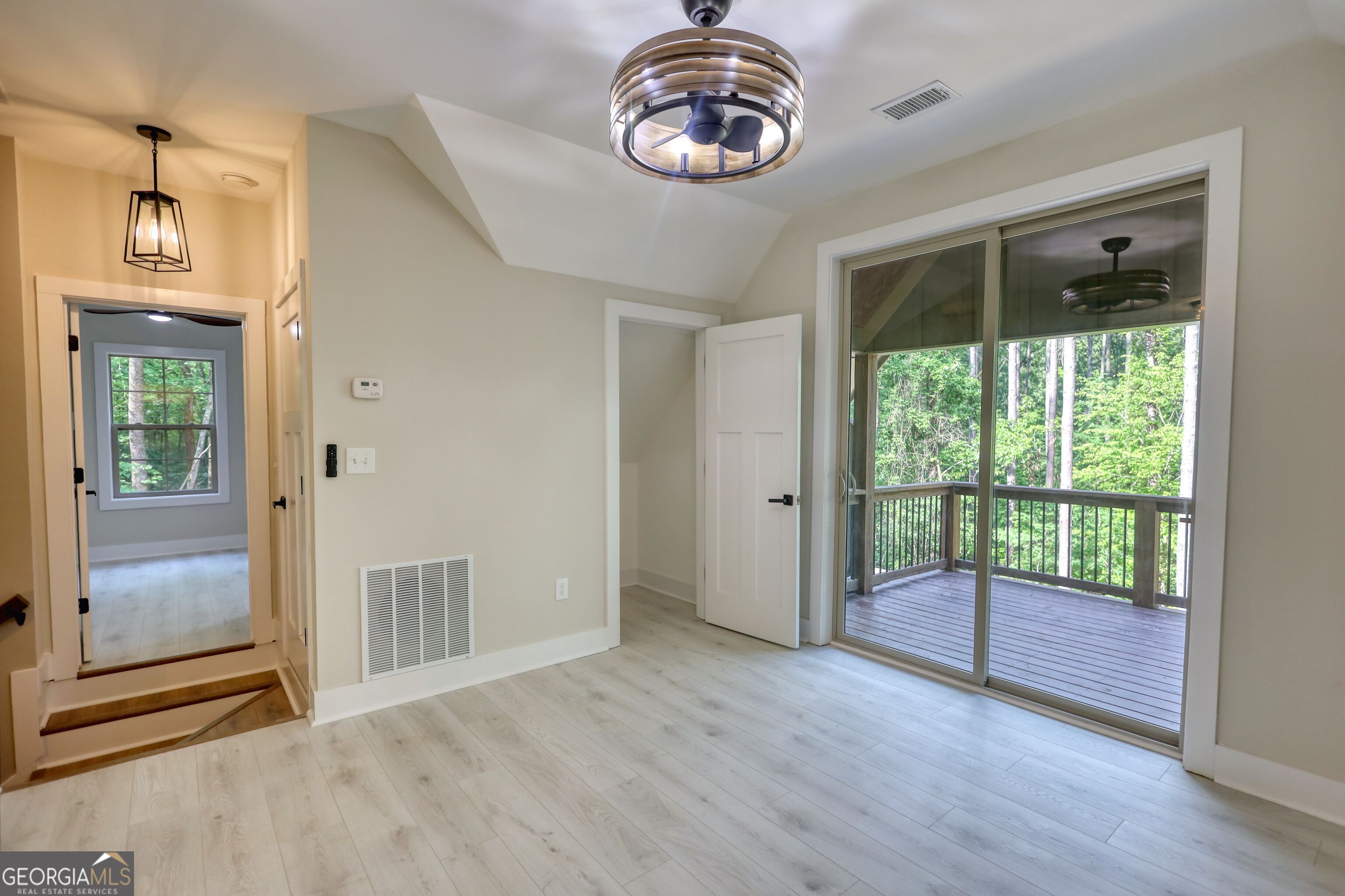 1010 Northwoods Point Property Photo 45
