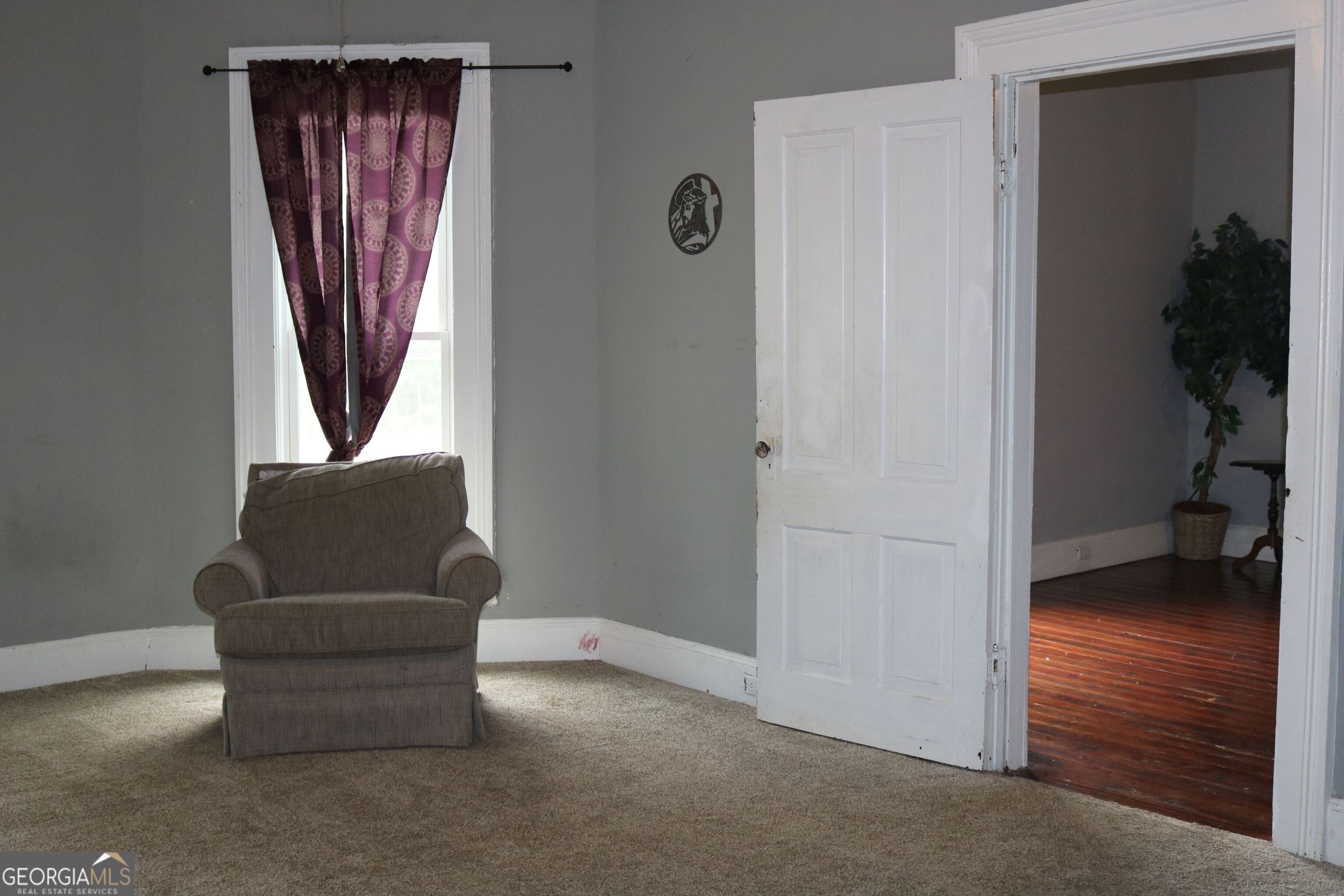 88 Railroad Avenue Property Photo 6