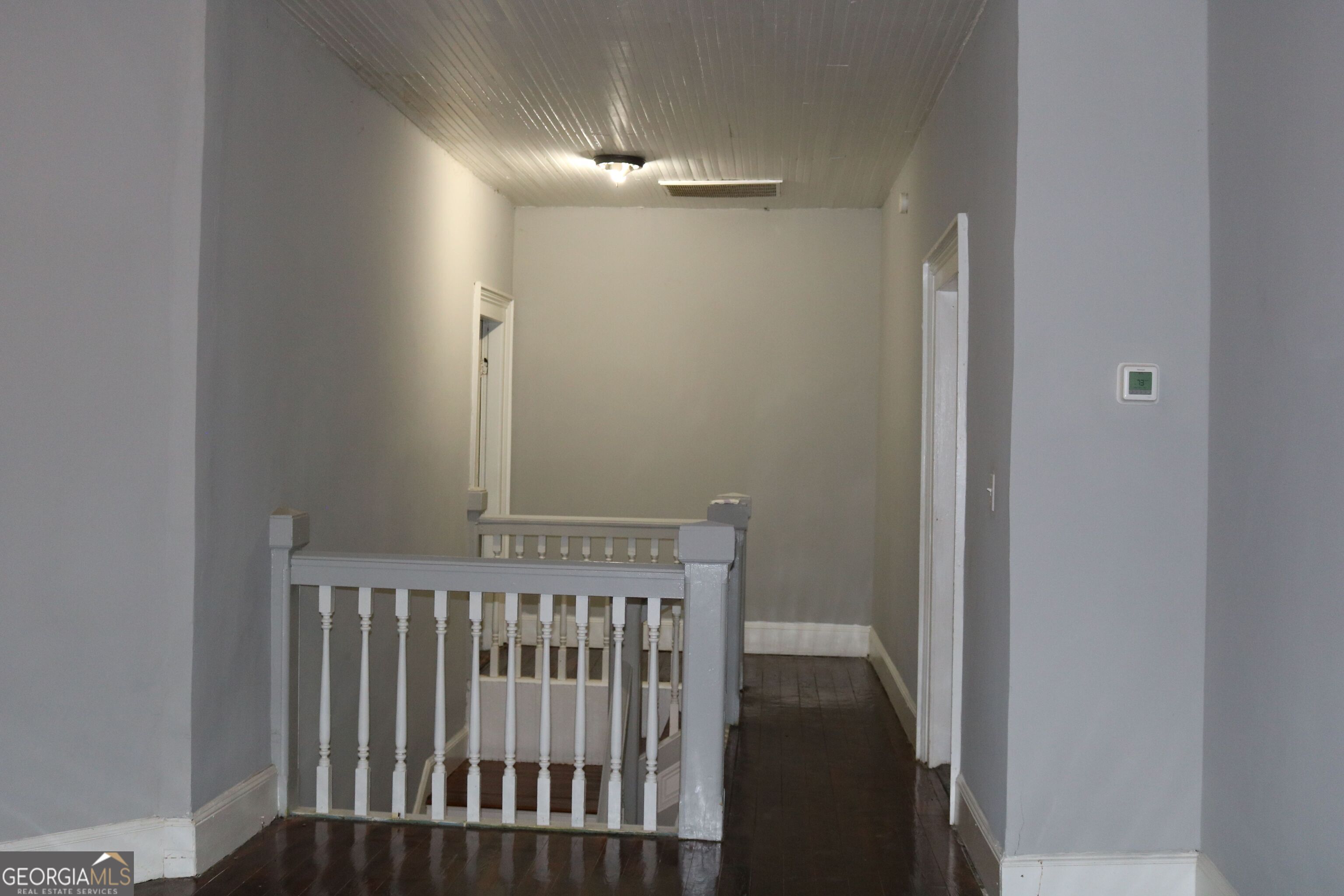88 Railroad Avenue Property Photo 7