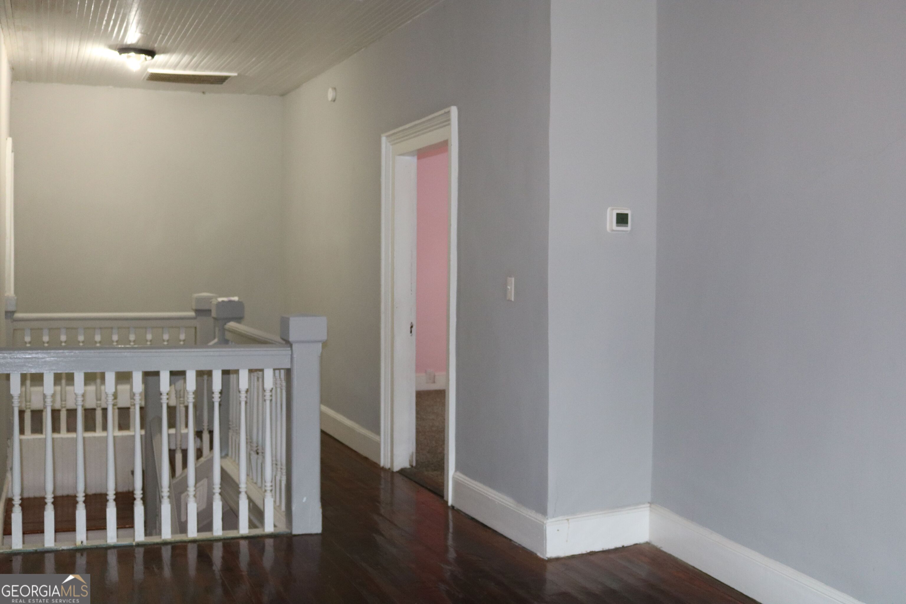88 Railroad Avenue Property Photo 8