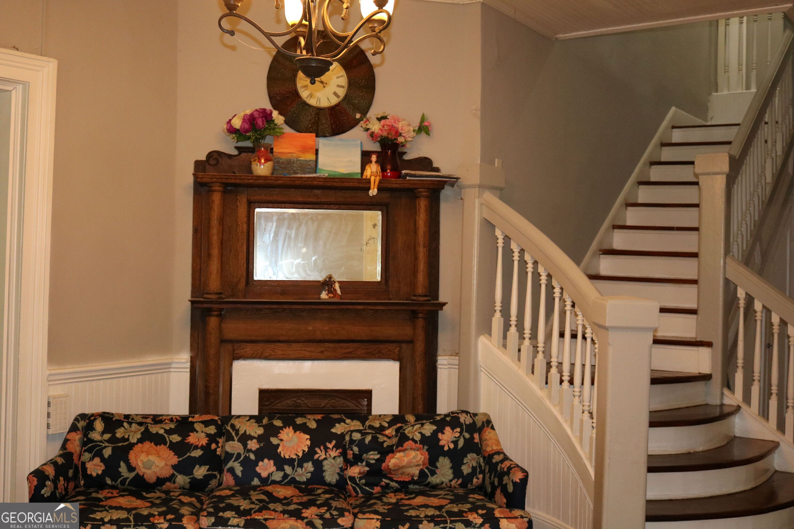88 Railroad Avenue Property Photo 18