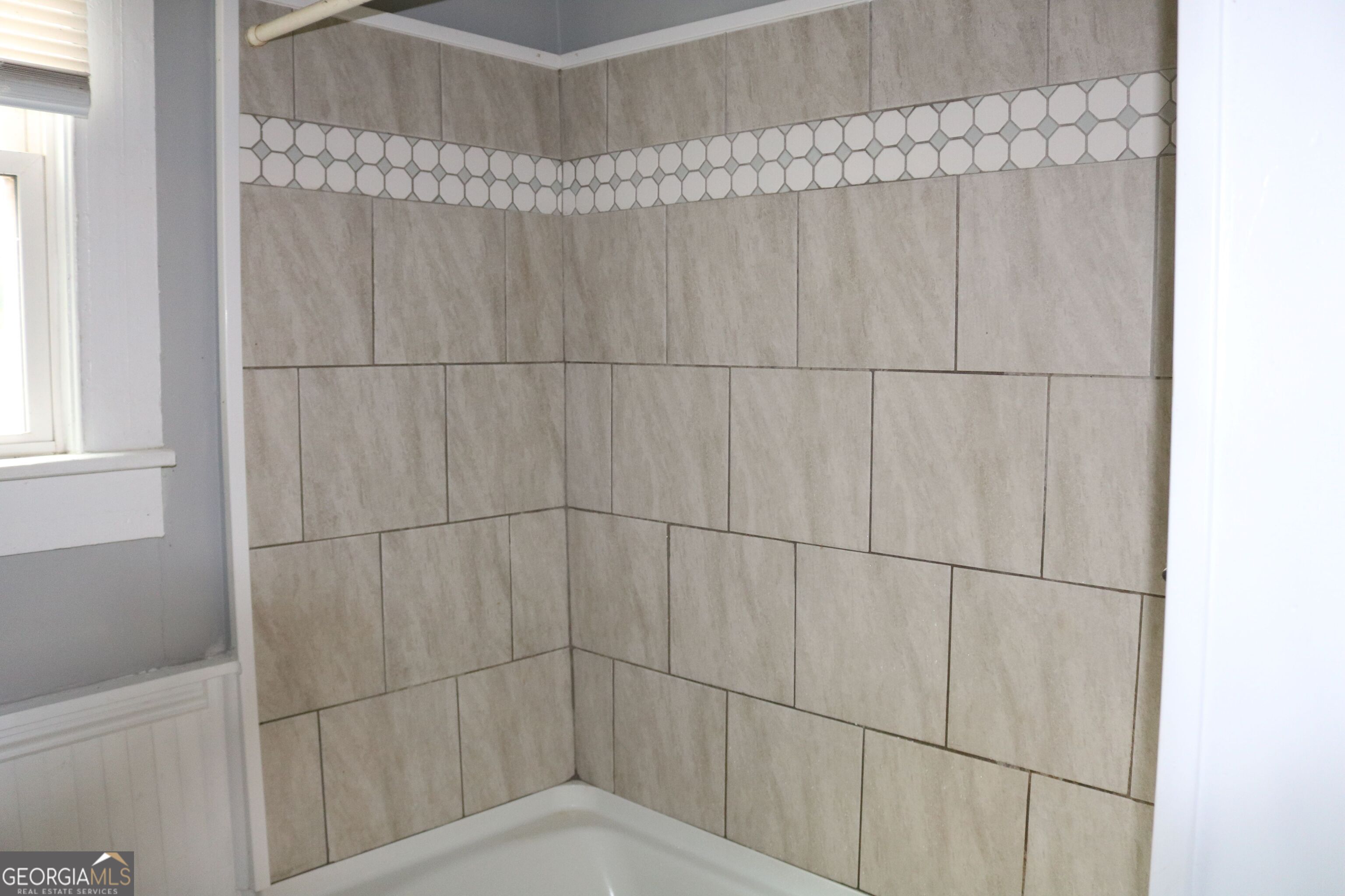 88 Railroad Avenue Property Photo 25