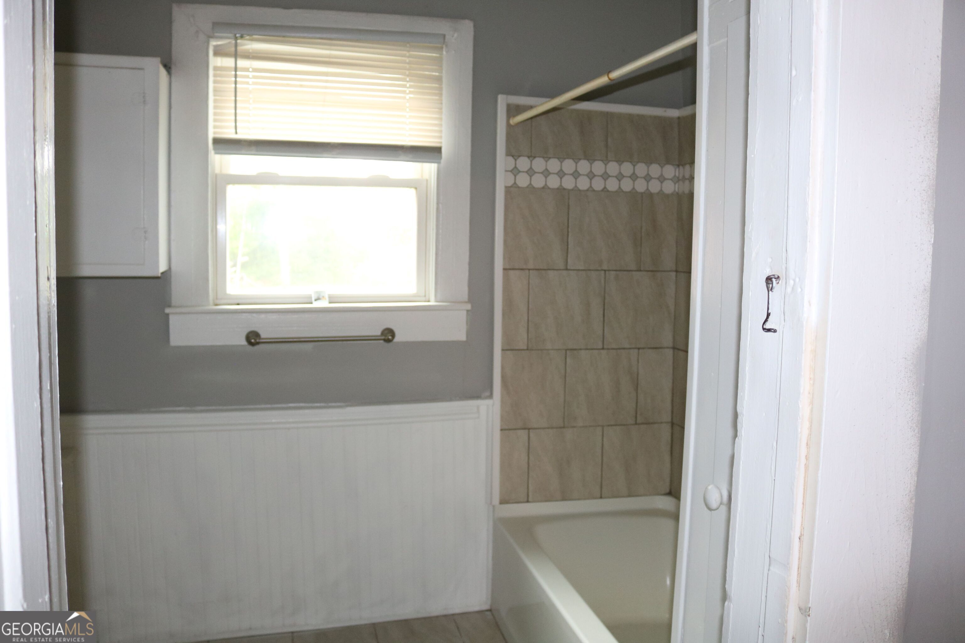 88 Railroad Avenue Property Photo 27