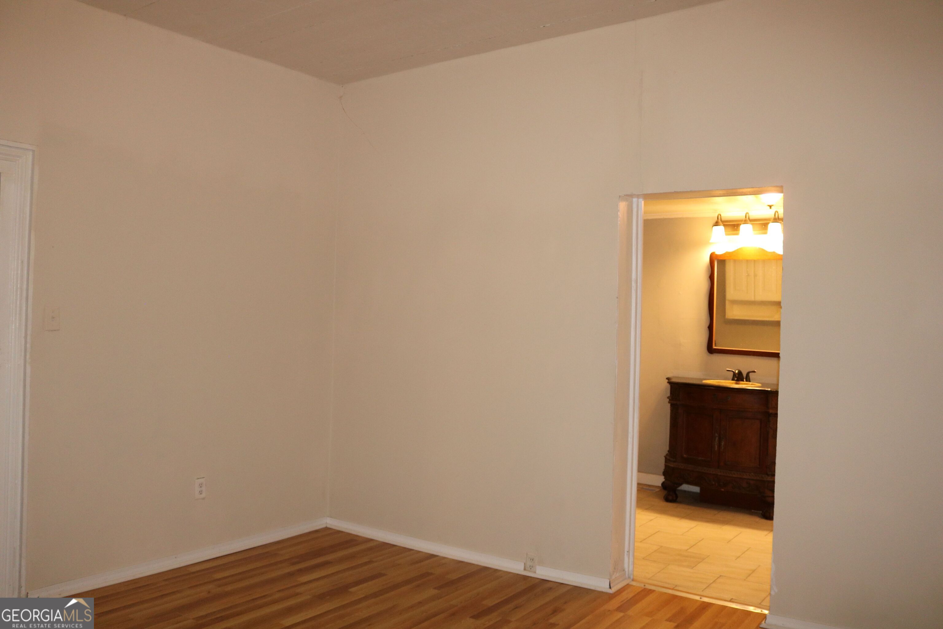 88 Railroad Avenue Property Photo 31