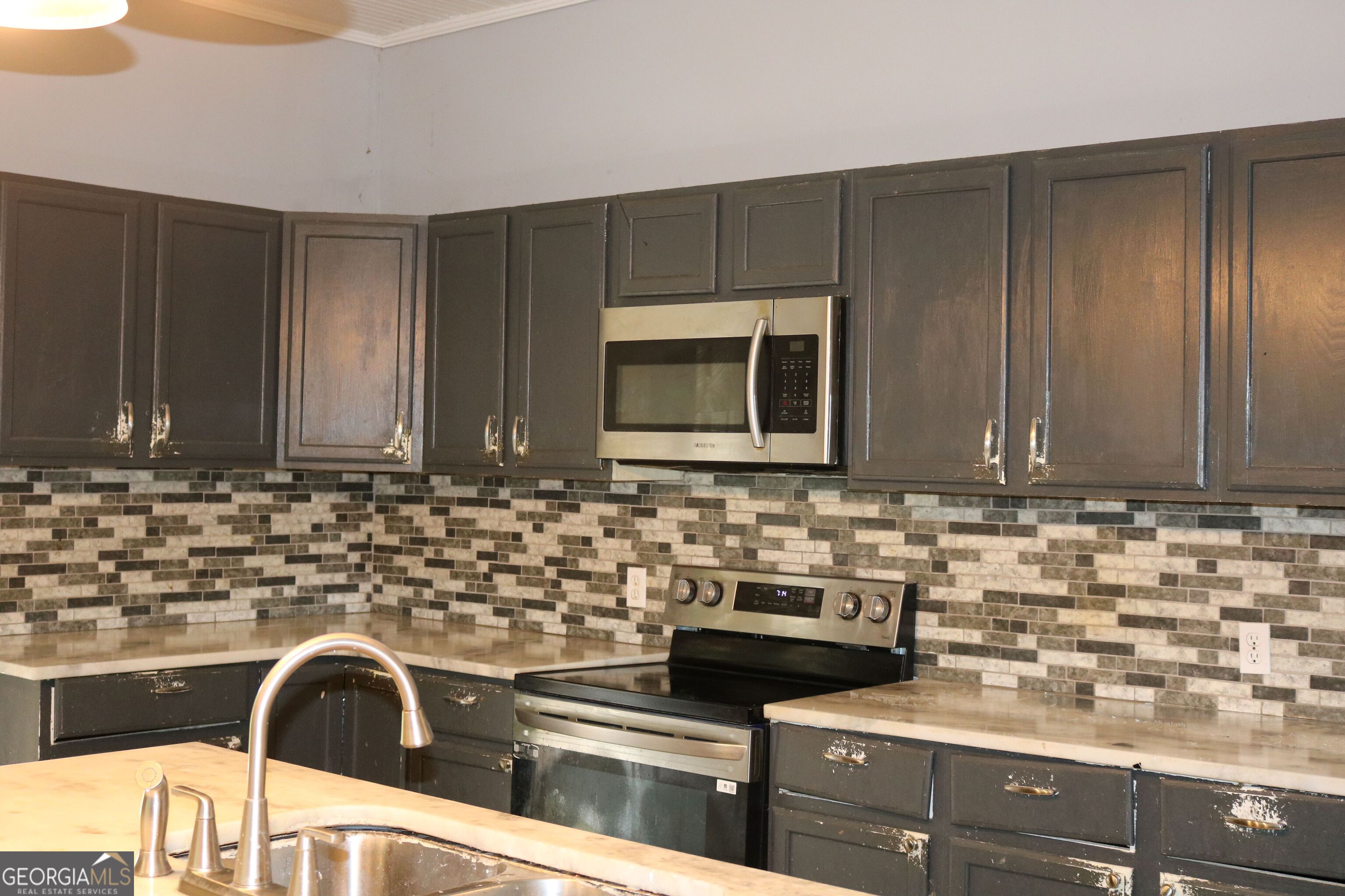 88 Railroad Avenue Property Photo 40