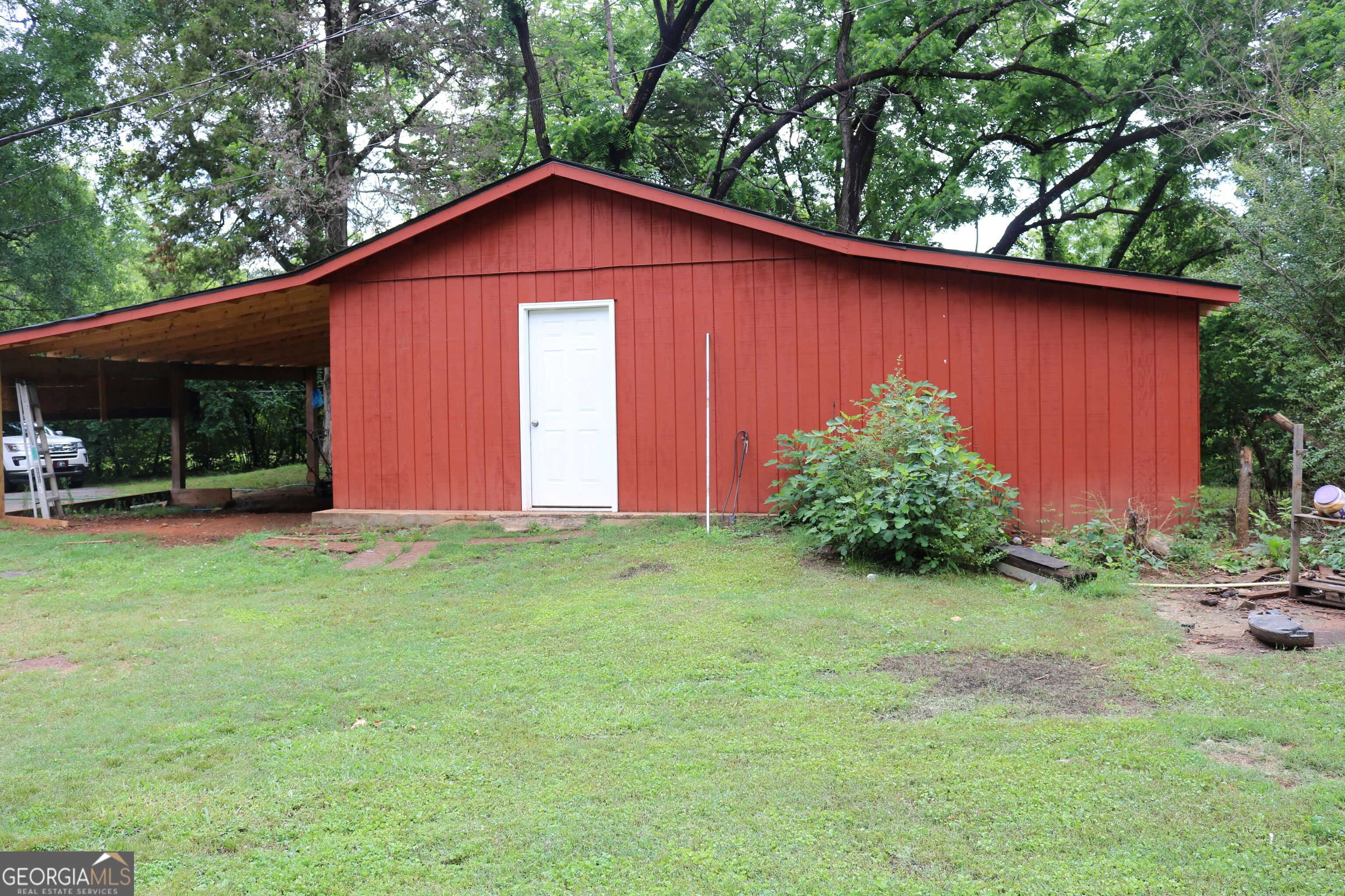 88 Railroad Avenue Property Photo 46