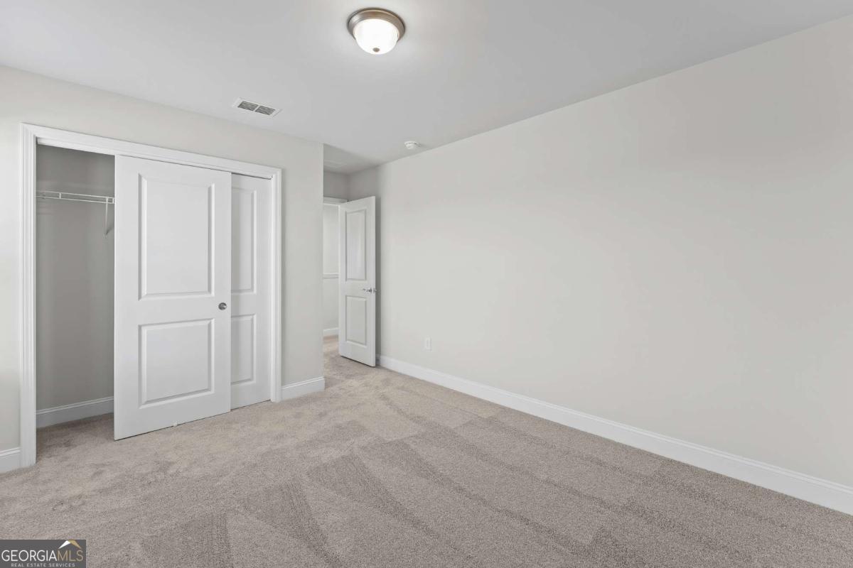 293 Nesta Grove Drive Property Photo 24