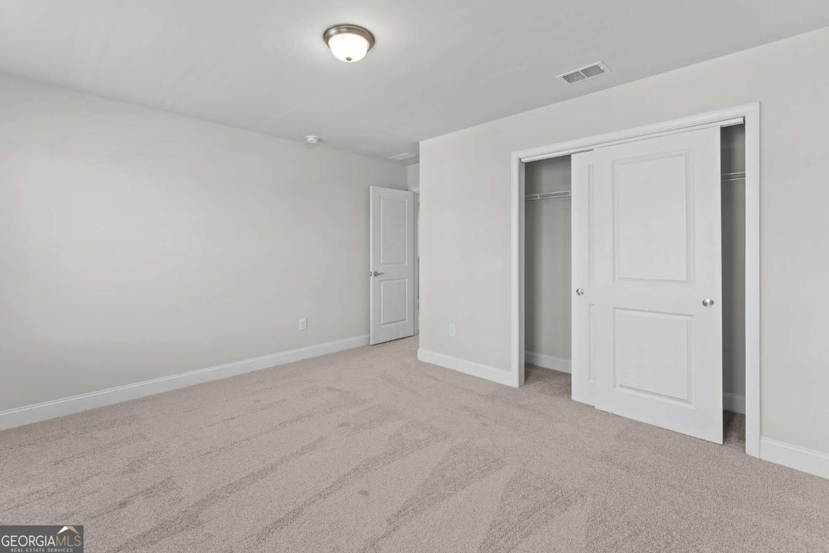 293 Nesta Grove Drive Property Photo 28