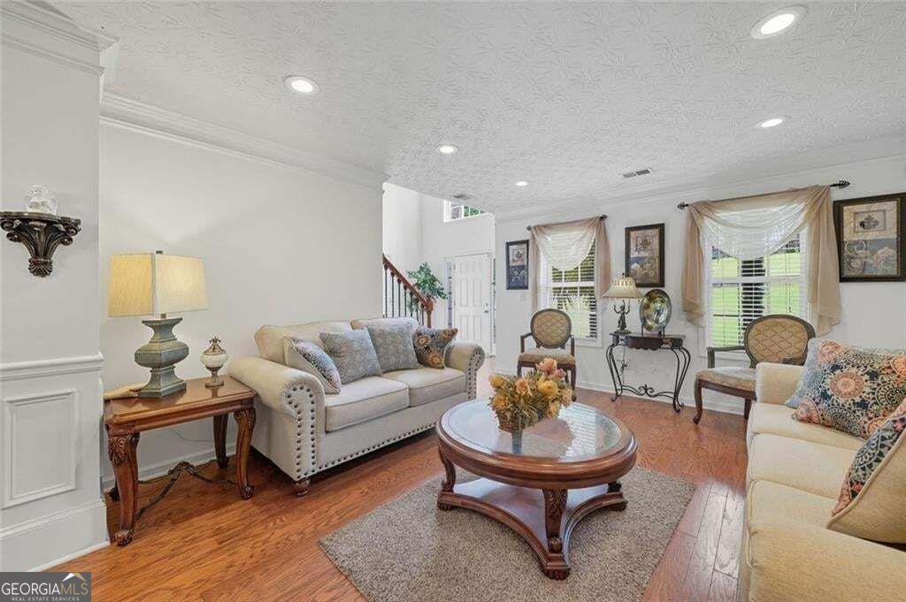 264 Kendall Street Property Photo 4