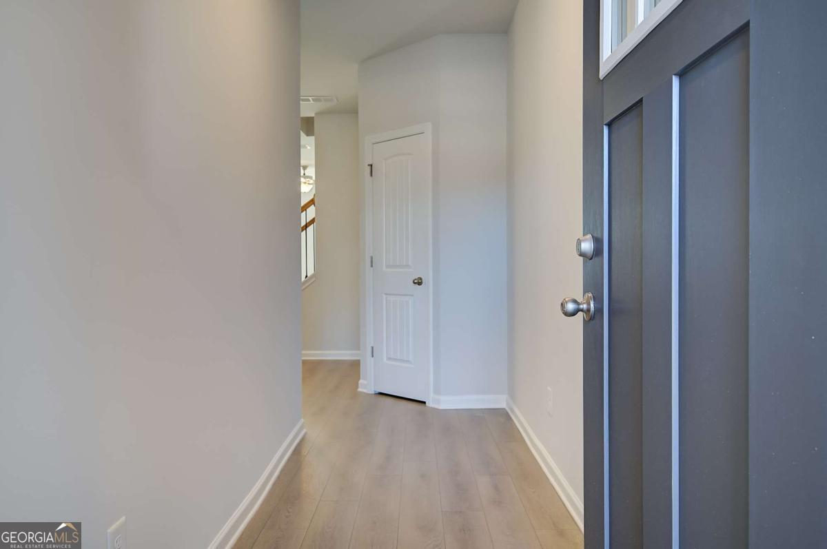 8098 Tiger Way Property Photo 3