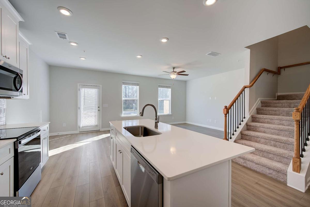 8098 Tiger Way Property Photo 9