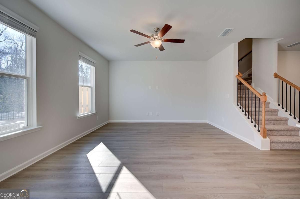 8098 Tiger Way Property Photo 10