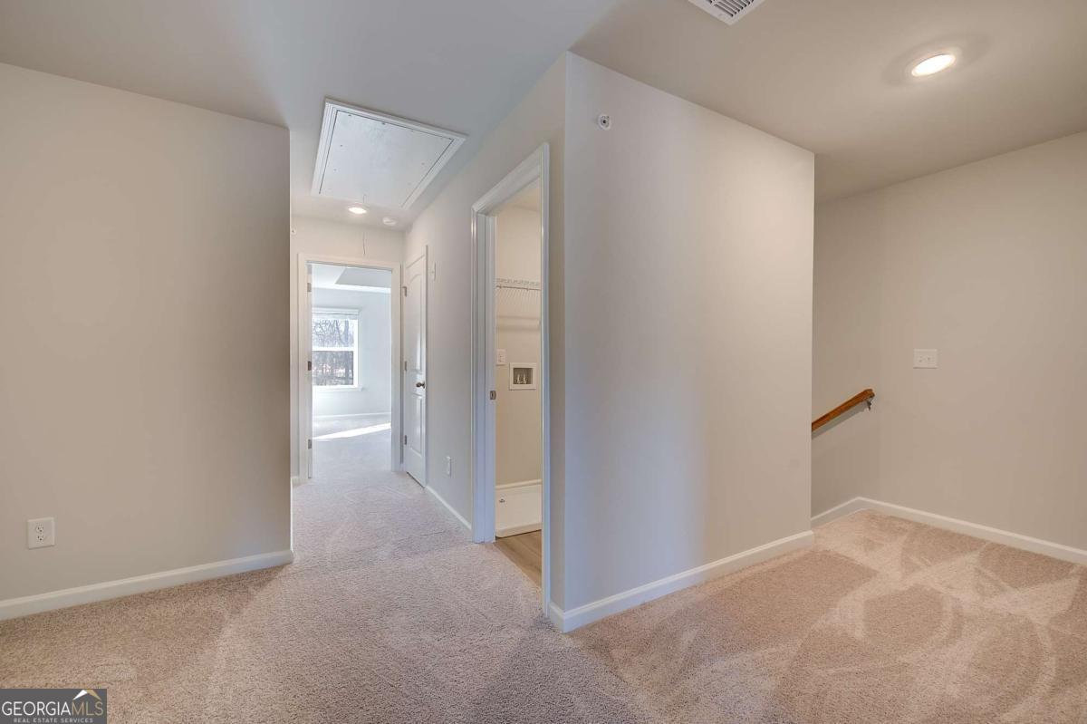 8098 Tiger Way Property Photo 12