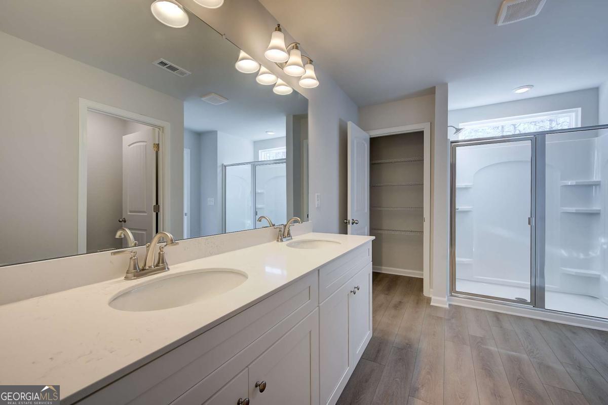 8098 Tiger Way Property Photo 20