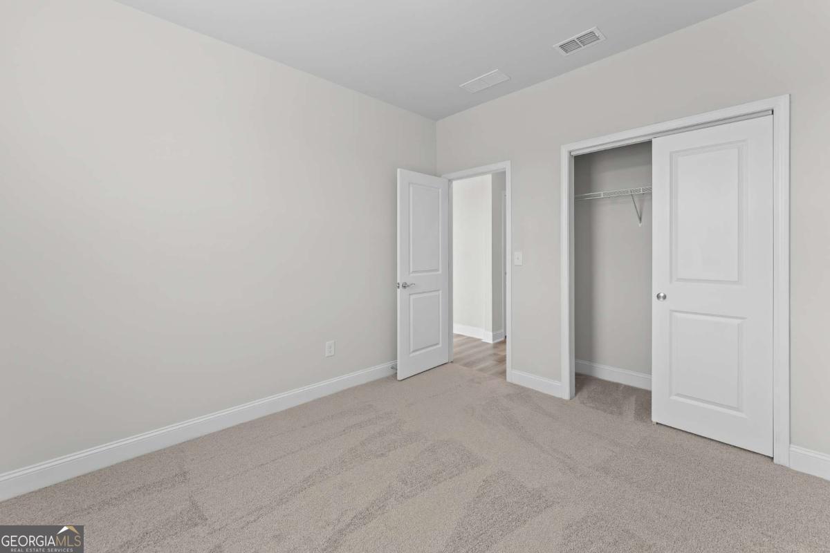272 Nesta Grove Drive Property Photo 15