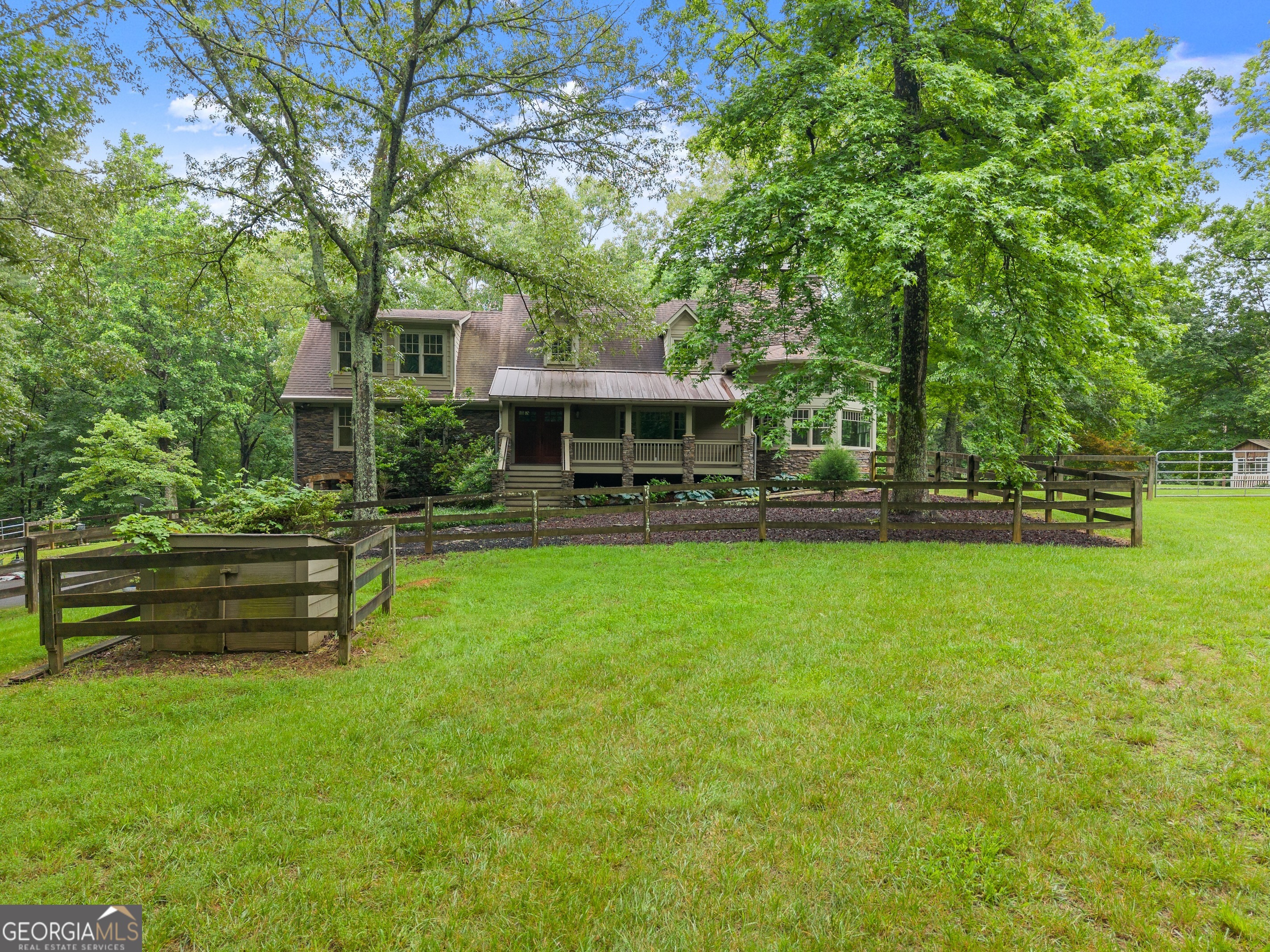 802 Old Mill Trail Property Photo 4